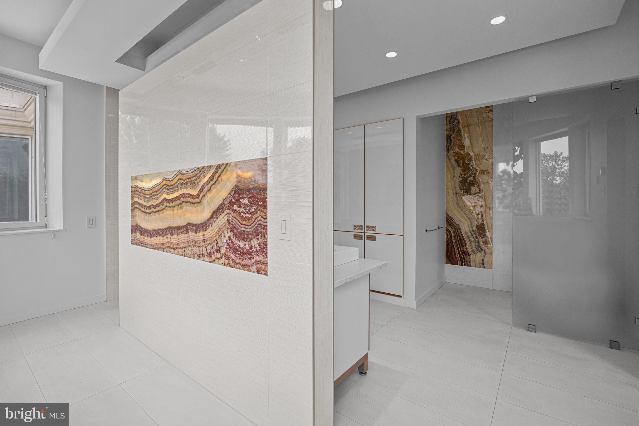 HUNTINGDON VALLEY - Residential