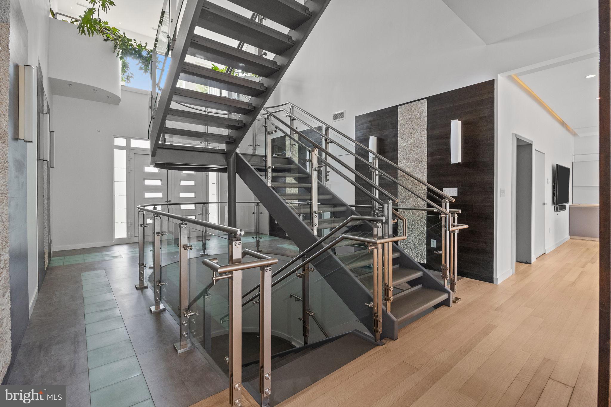 HUNTINGDON VALLEY - Residential