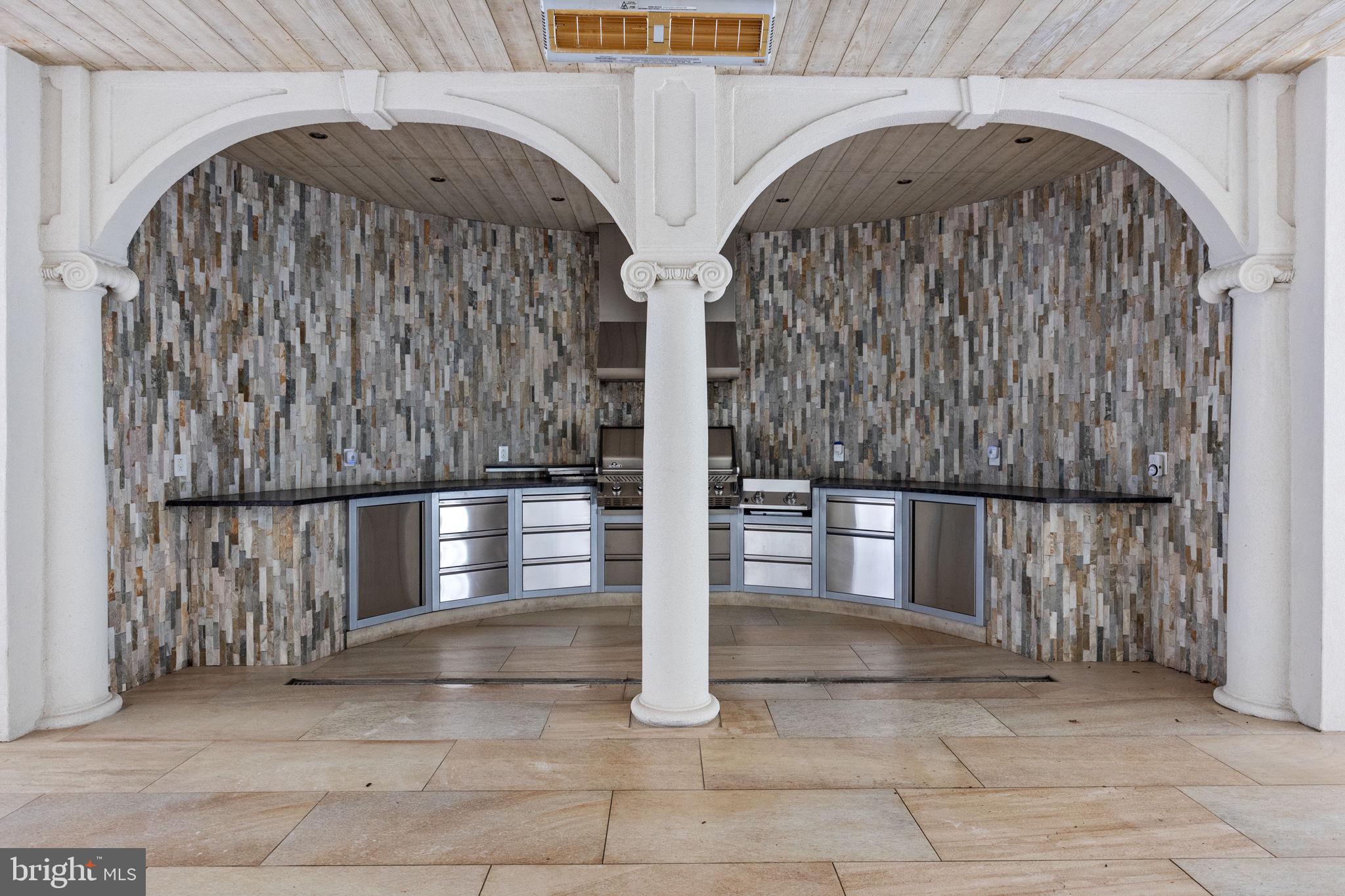 HUNTINGDON VALLEY - Residential