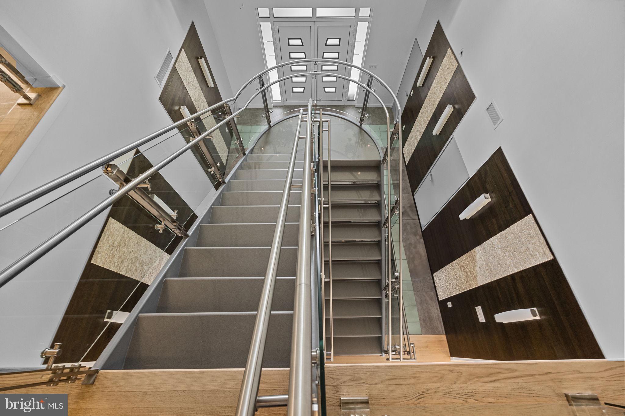 HUNTINGDON VALLEY - Residential