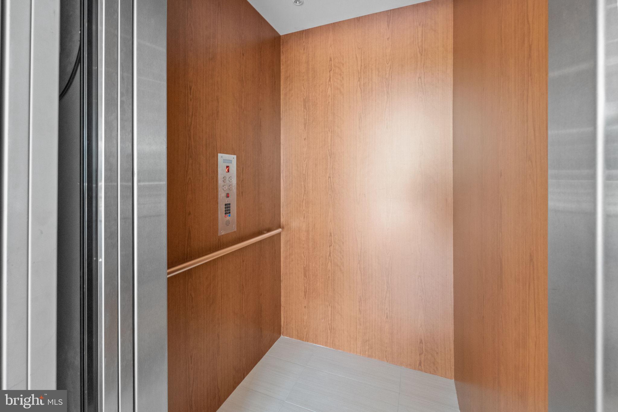 HUNTINGDON VALLEY - Residential