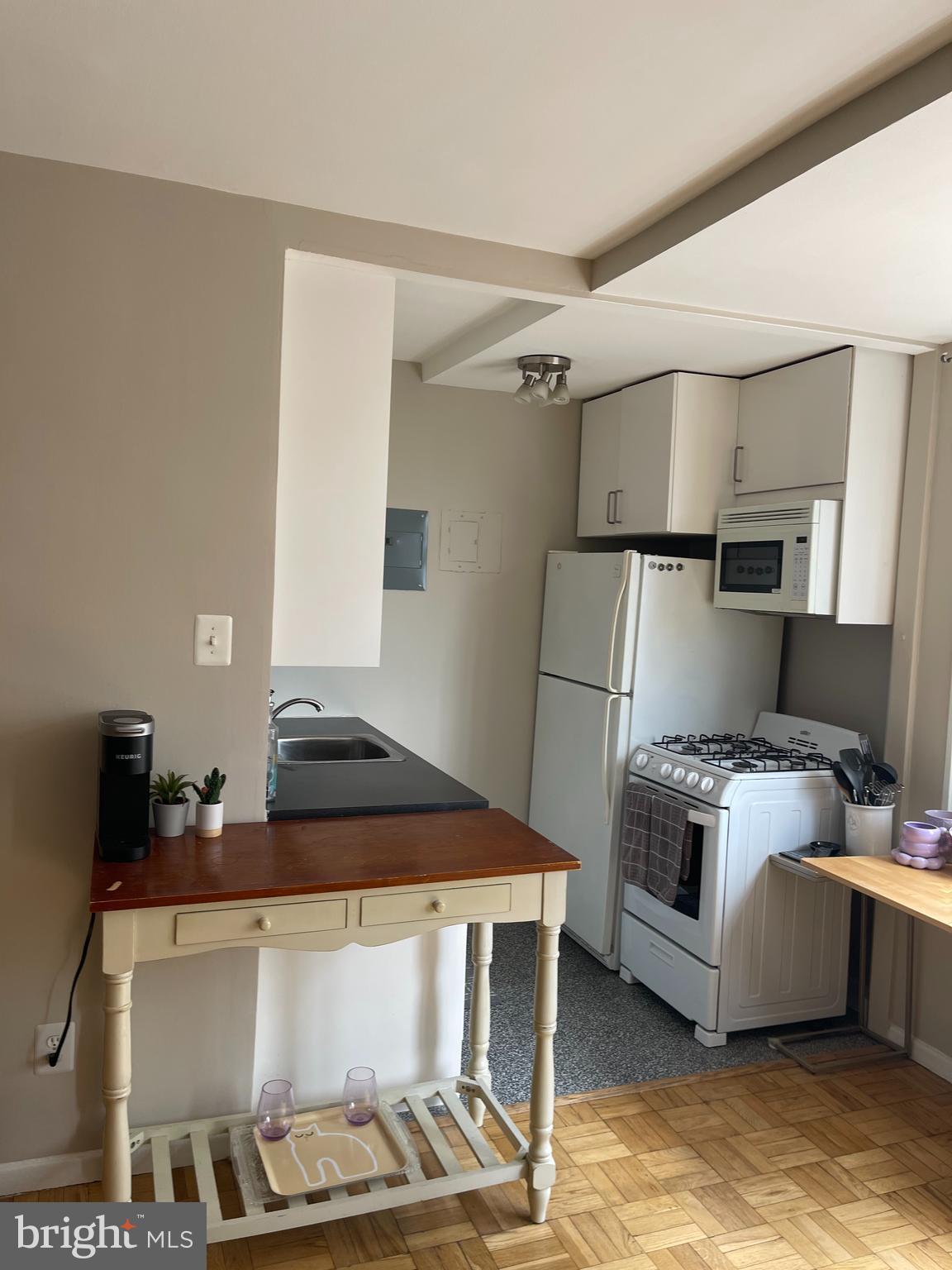 FOGGY BOTTOM - Residential Lease
