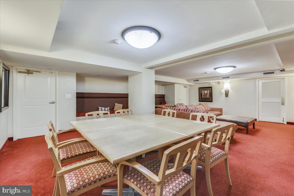FOGGY BOTTOM - Residential Lease