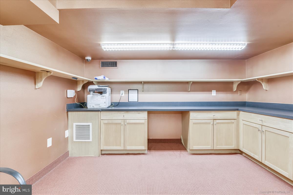 FOGGY BOTTOM - Residential Lease