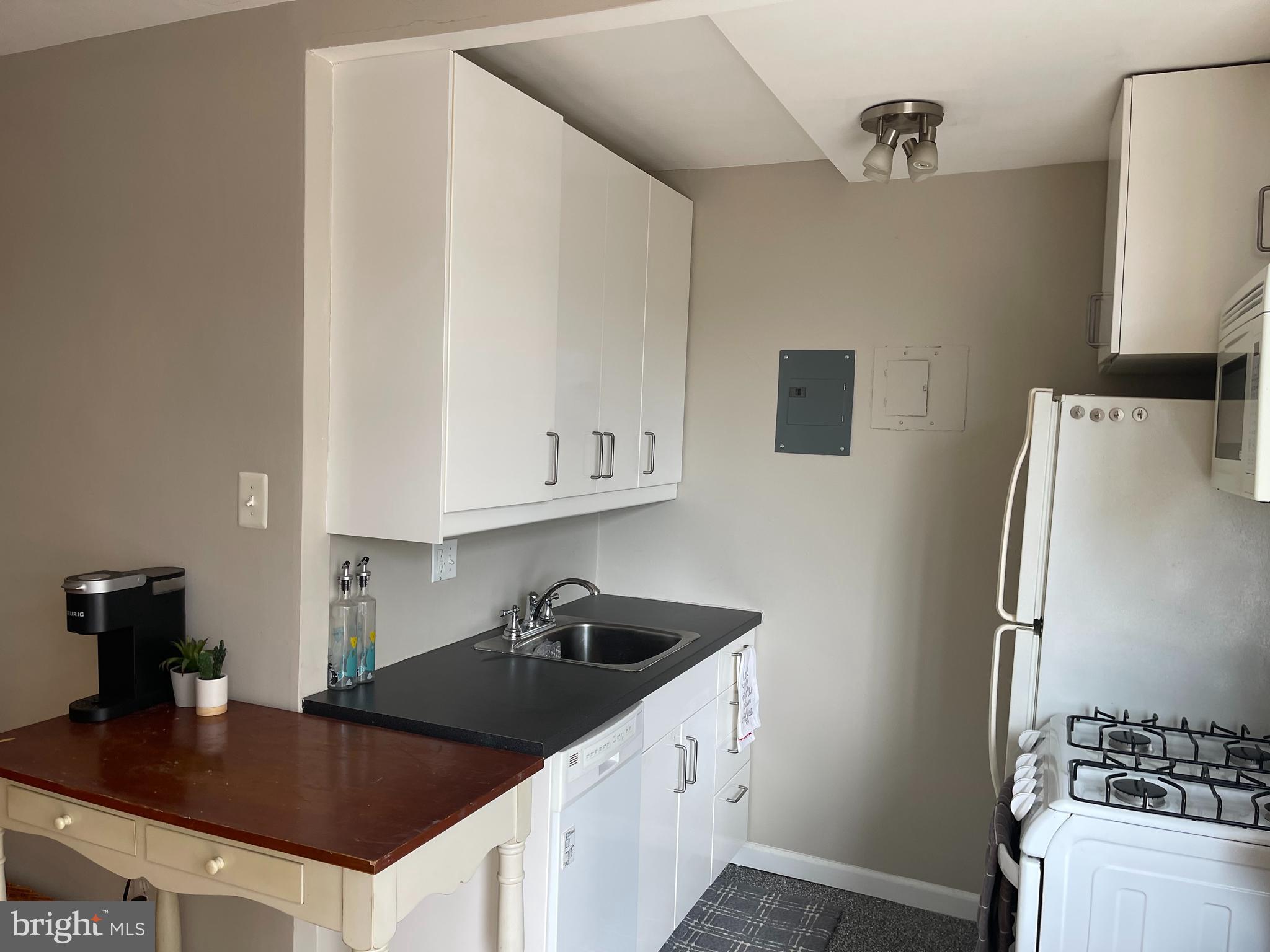 FOGGY BOTTOM - Residential Lease