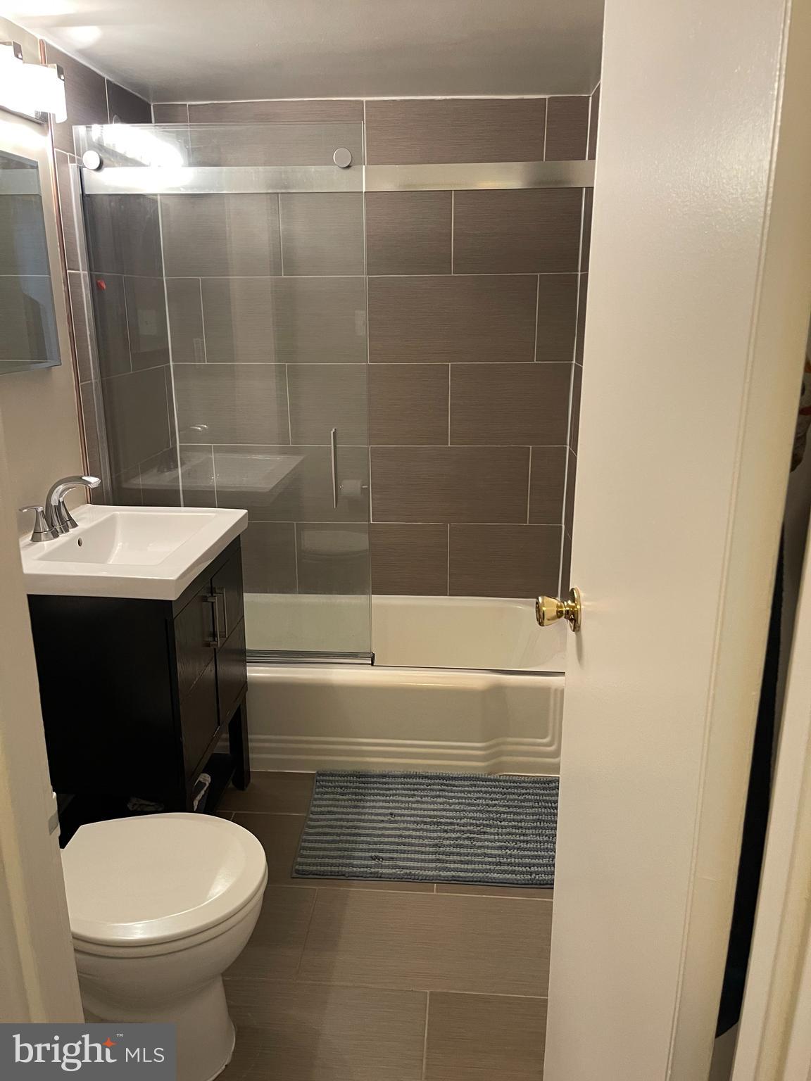 FOGGY BOTTOM - Residential Lease
