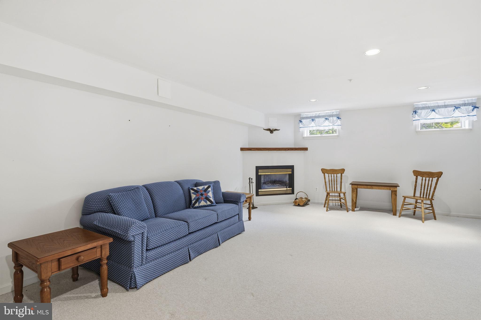 BARRINGTON - Residential
