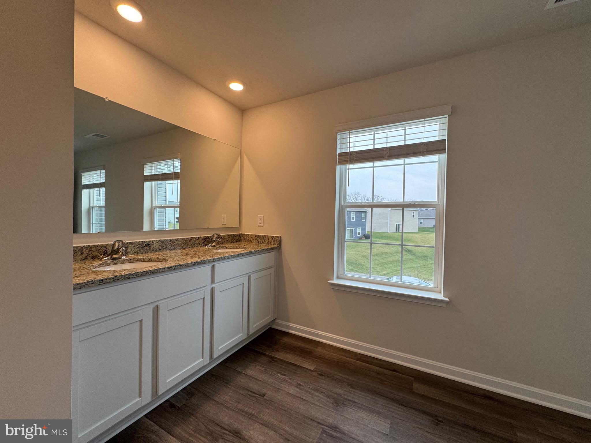 MAGNOLIA SPRINGS - Residential Lease