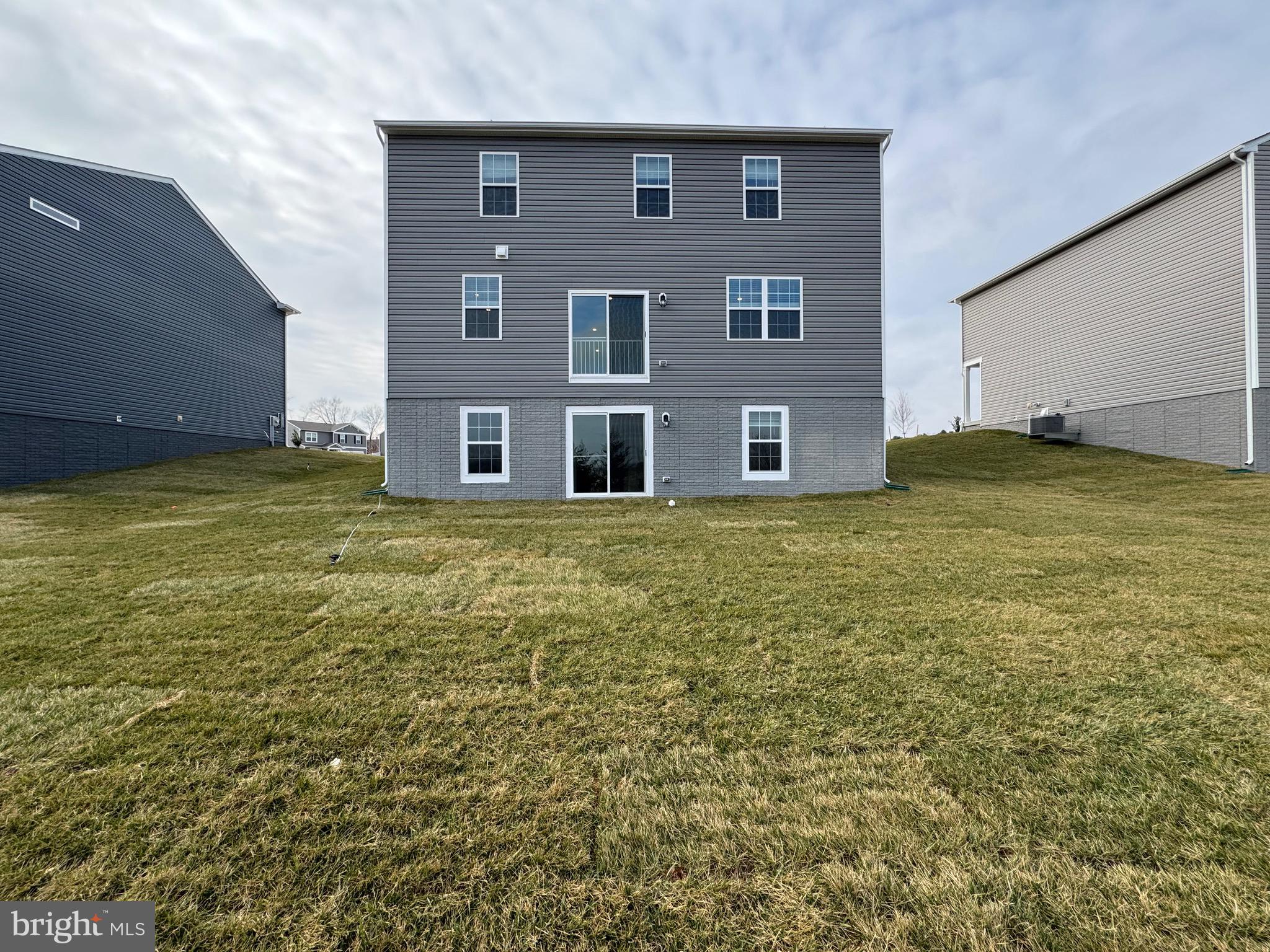 MAGNOLIA SPRINGS - Residential Lease