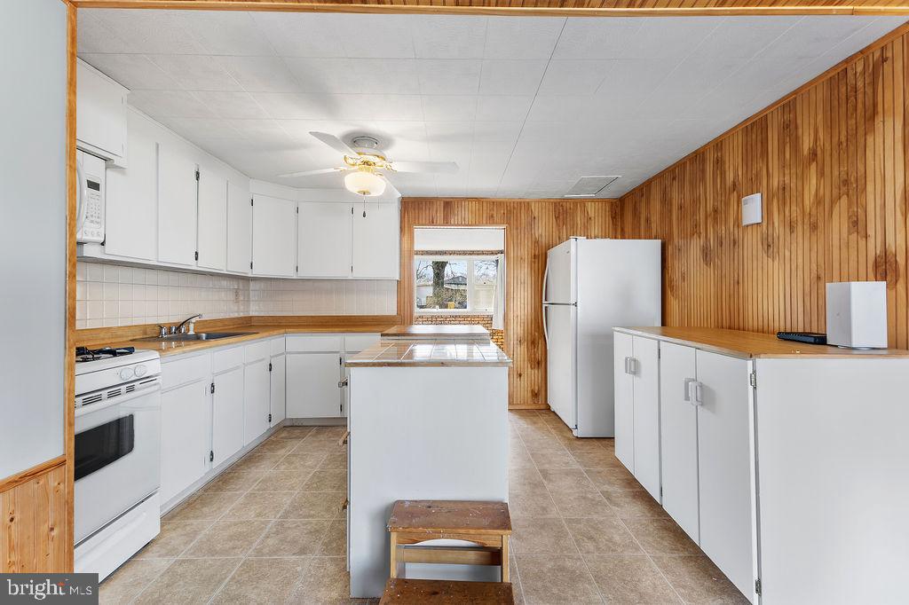 GLEN GARDENS - Residential