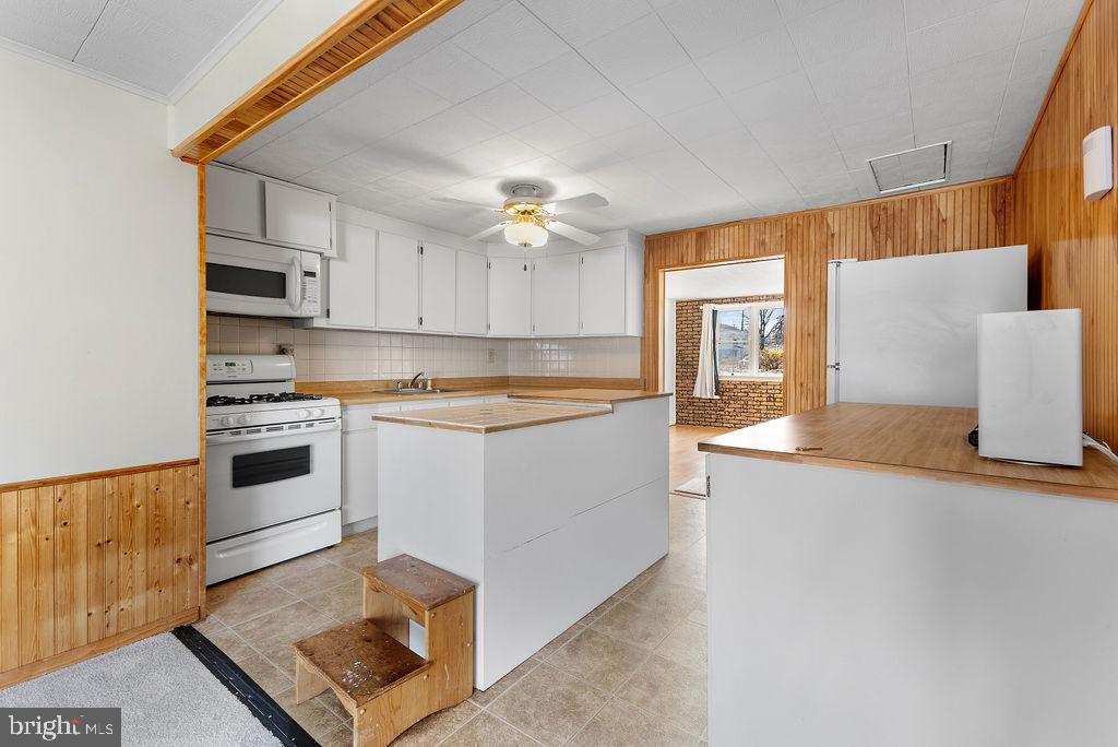 GLEN GARDENS - Residential