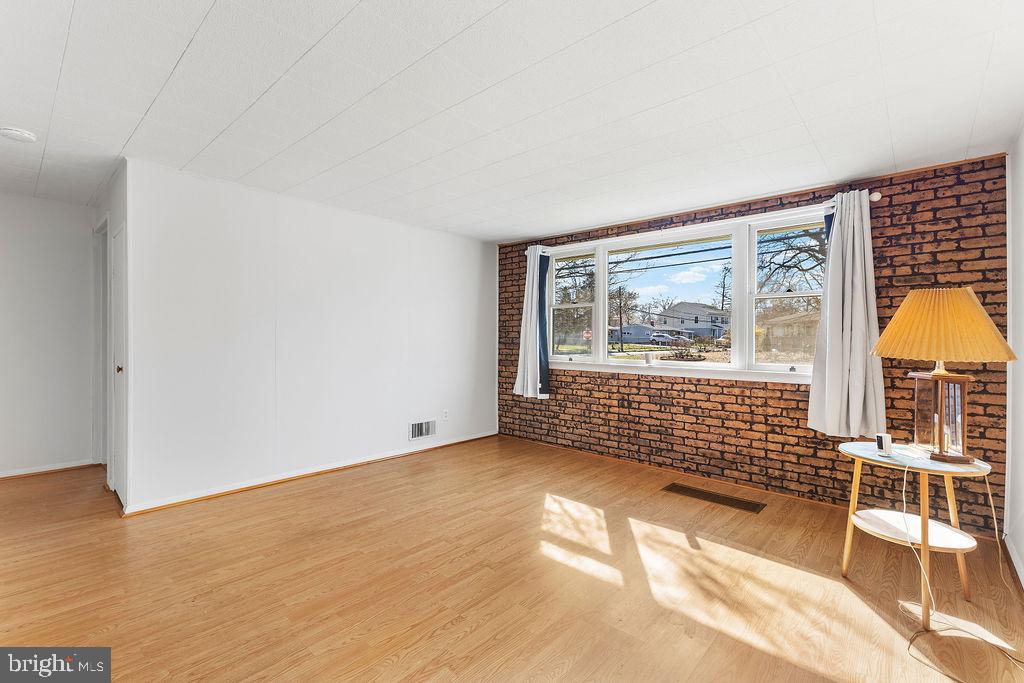 GLEN GARDENS - Residential