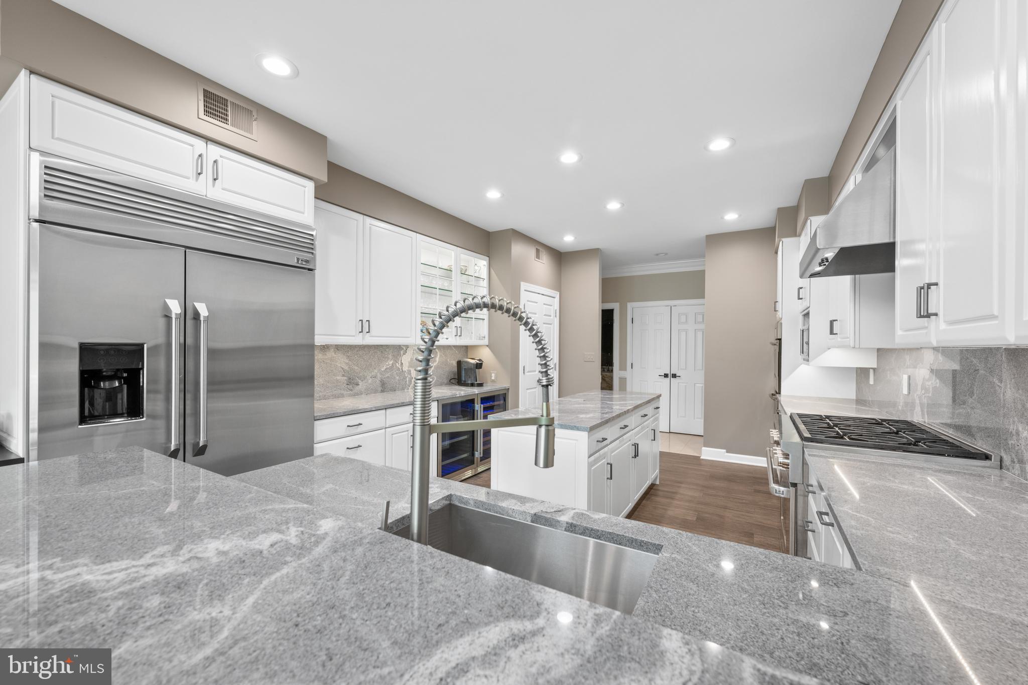 POTOMAC VILLAGE - Residential