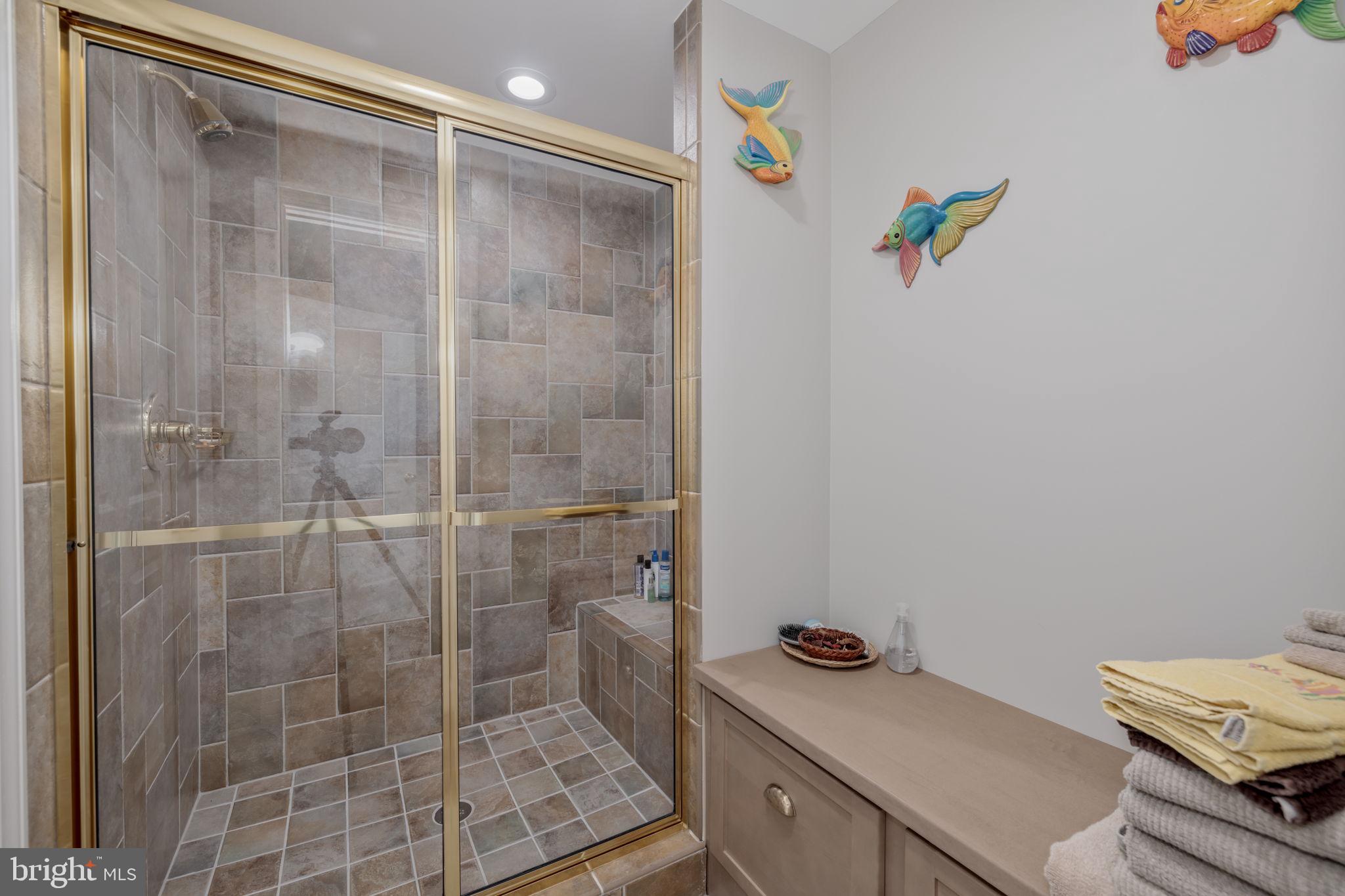 POTOMAC VILLAGE - Residential