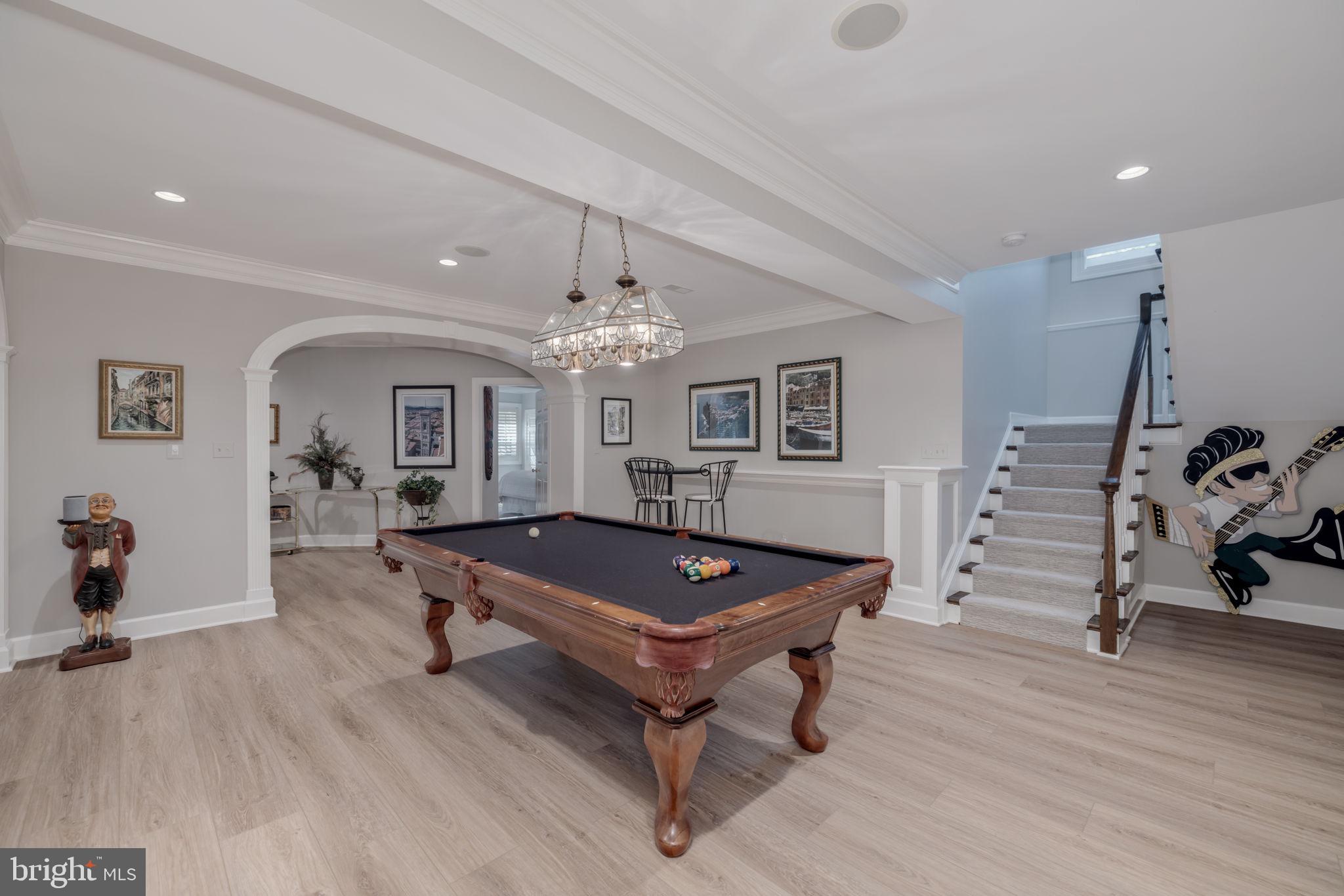 POTOMAC VILLAGE - Residential