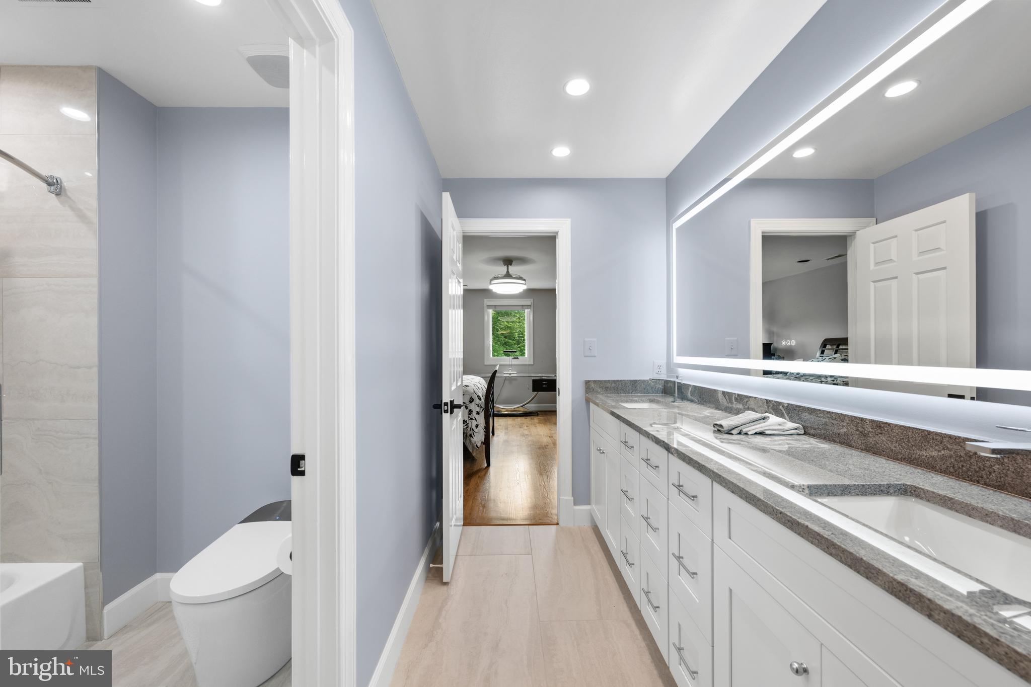 POTOMAC VILLAGE - Residential