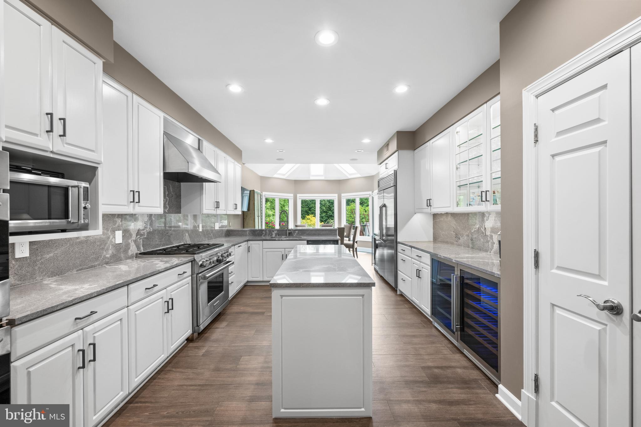 POTOMAC VILLAGE - Residential