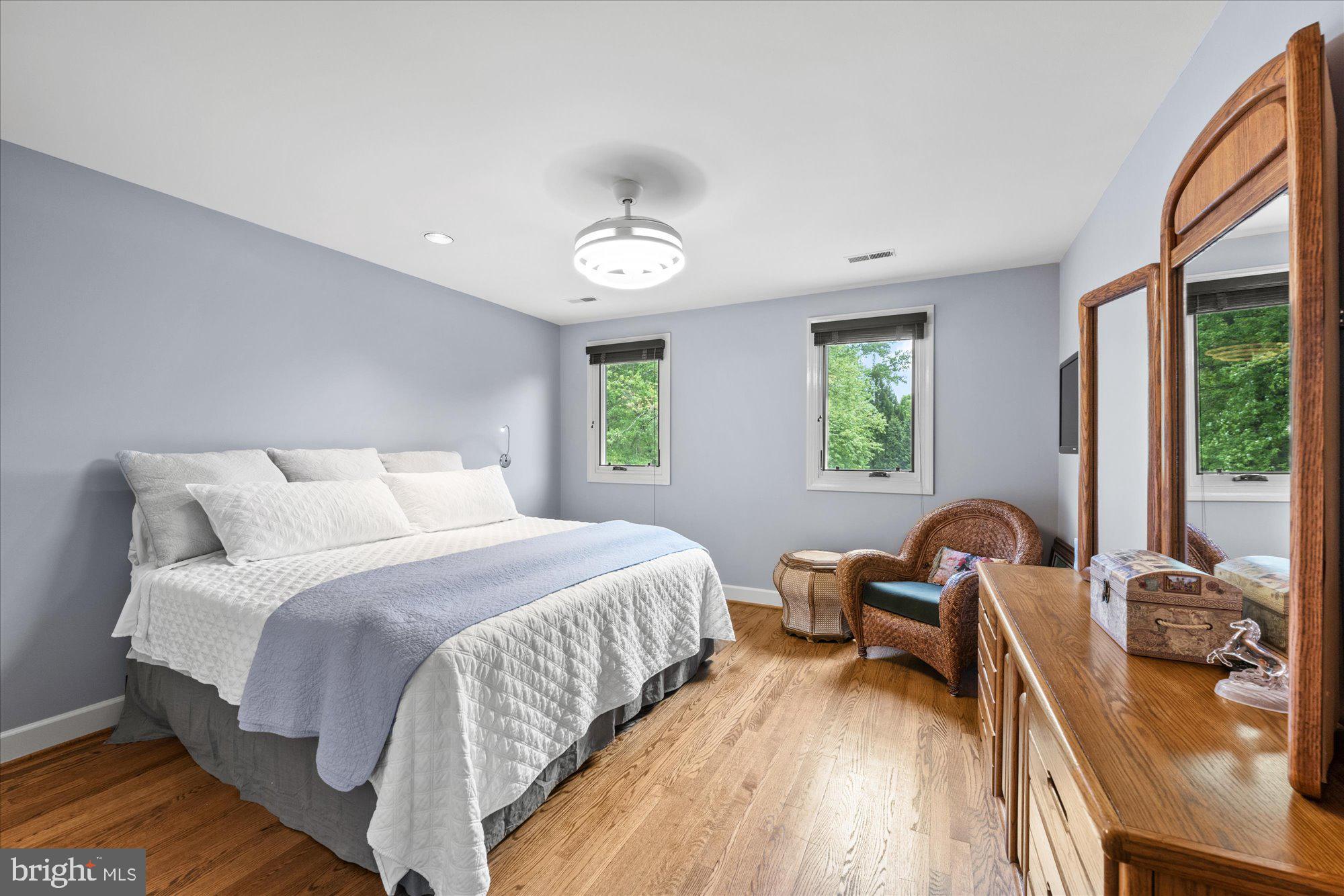 POTOMAC VILLAGE - Residential