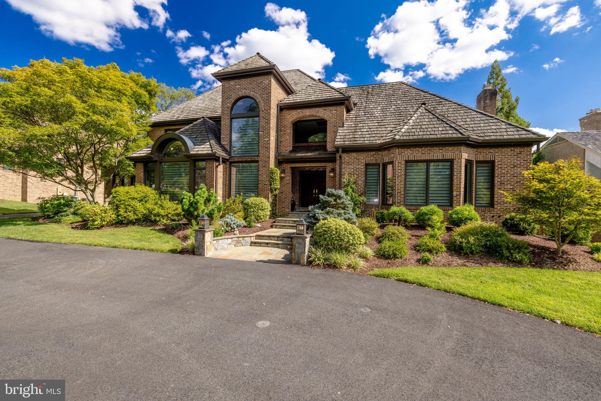 POTOMAC VILLAGE - Residential