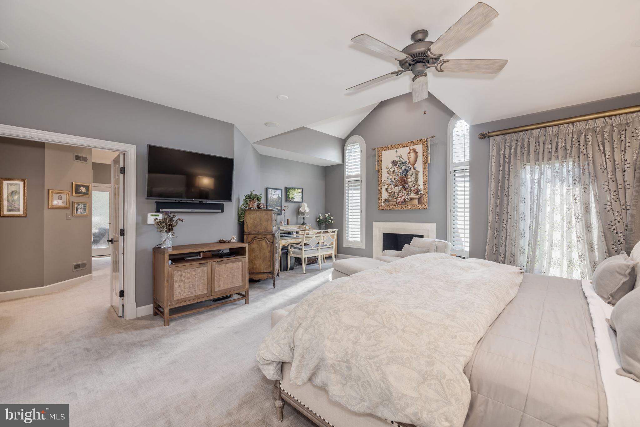 POTOMAC VILLAGE - Residential