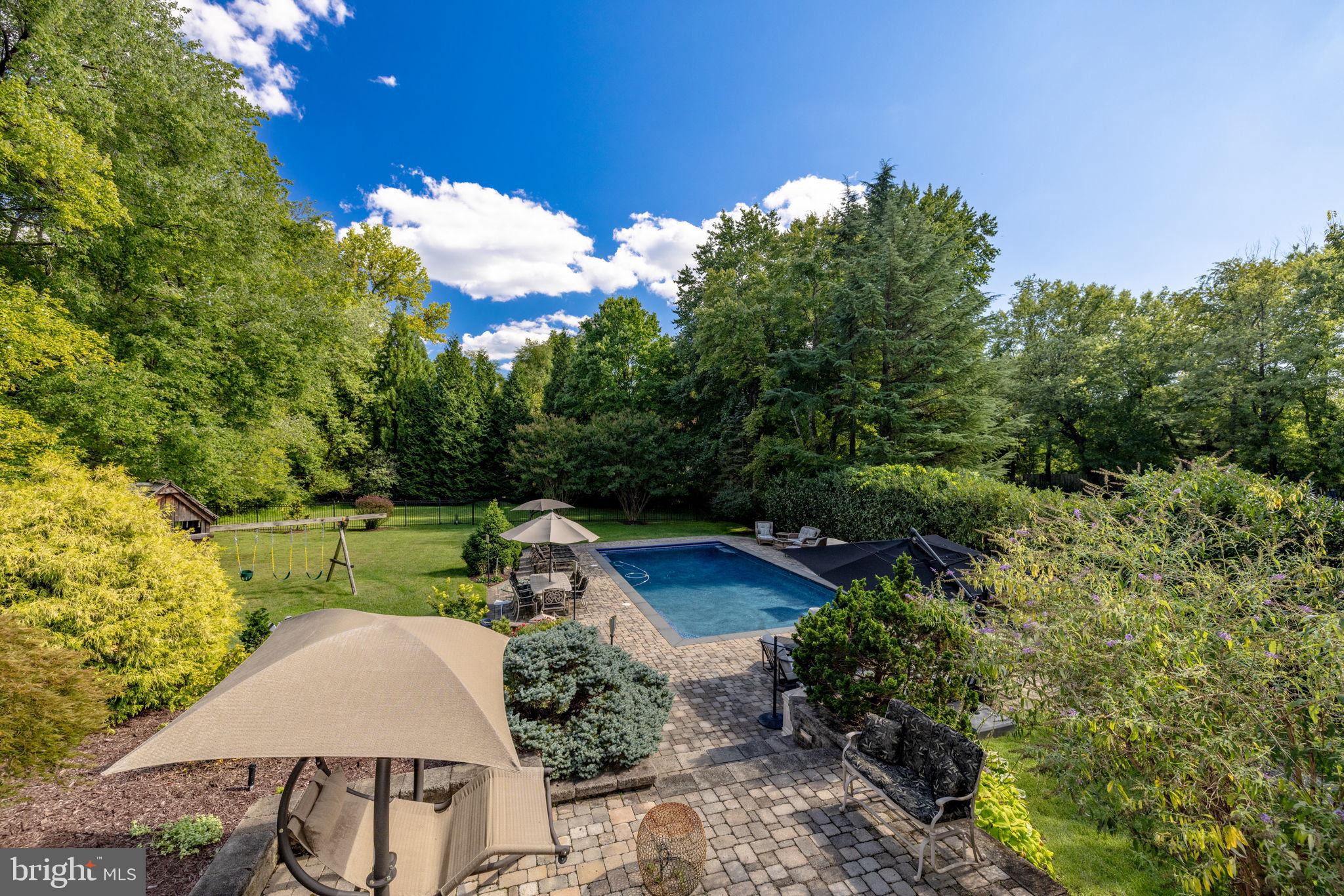 POTOMAC VILLAGE - Residential