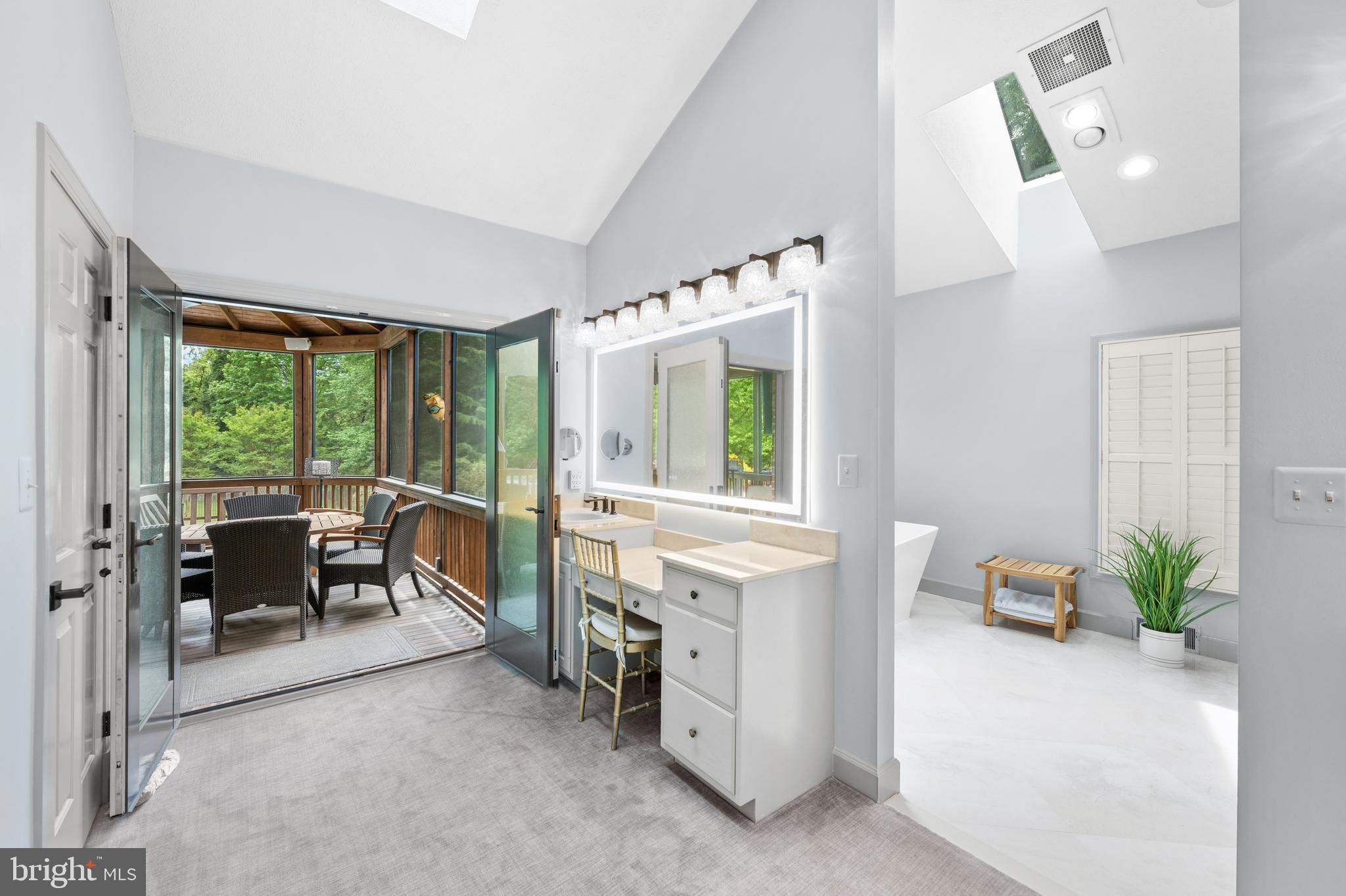 POTOMAC VILLAGE - Residential