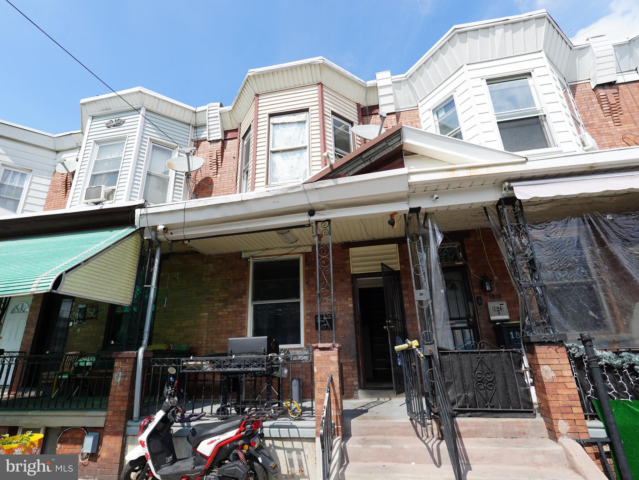 1811 E ONTARIO STREET