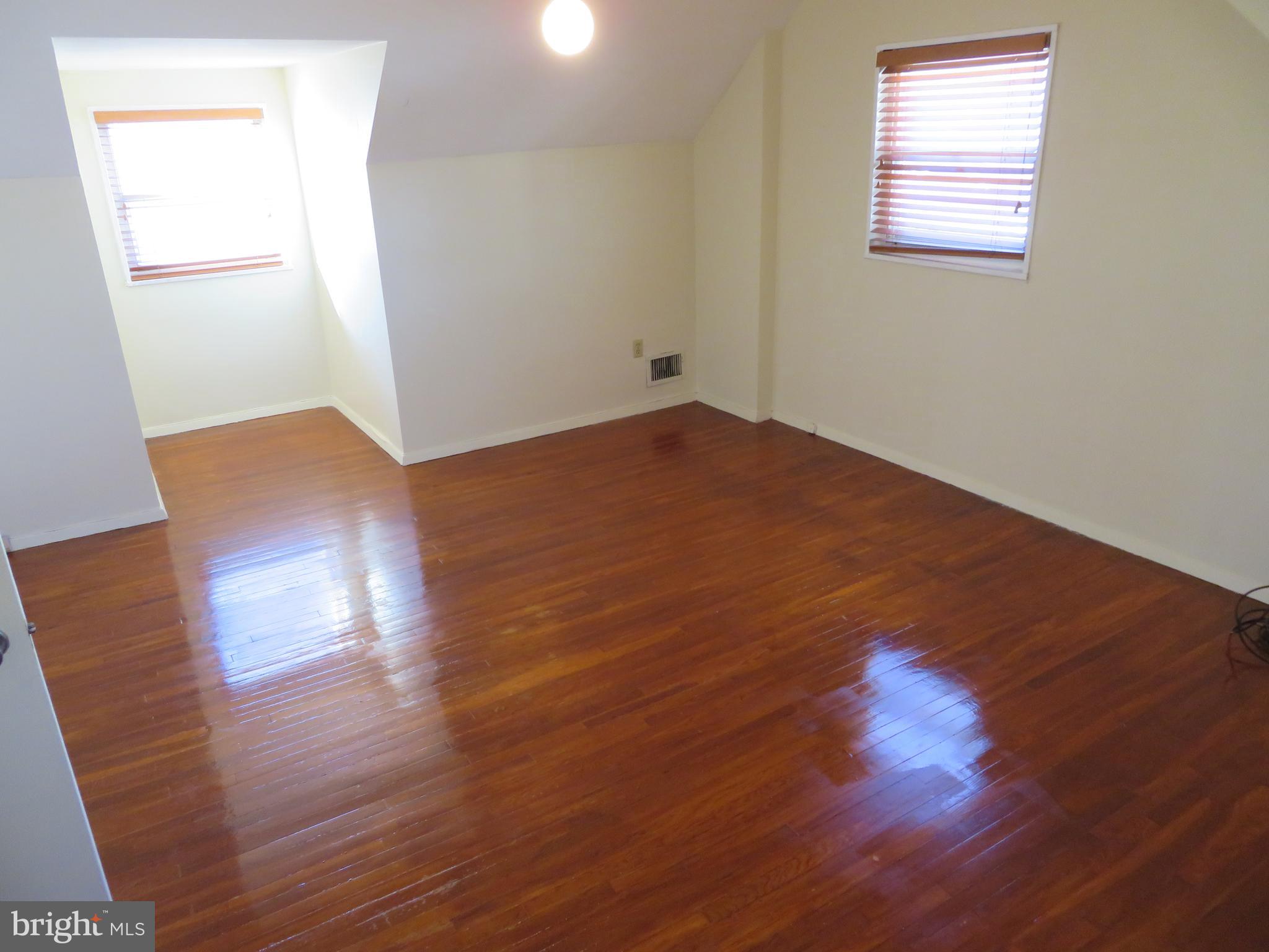 ADELPHI HEIGHTS - Residential