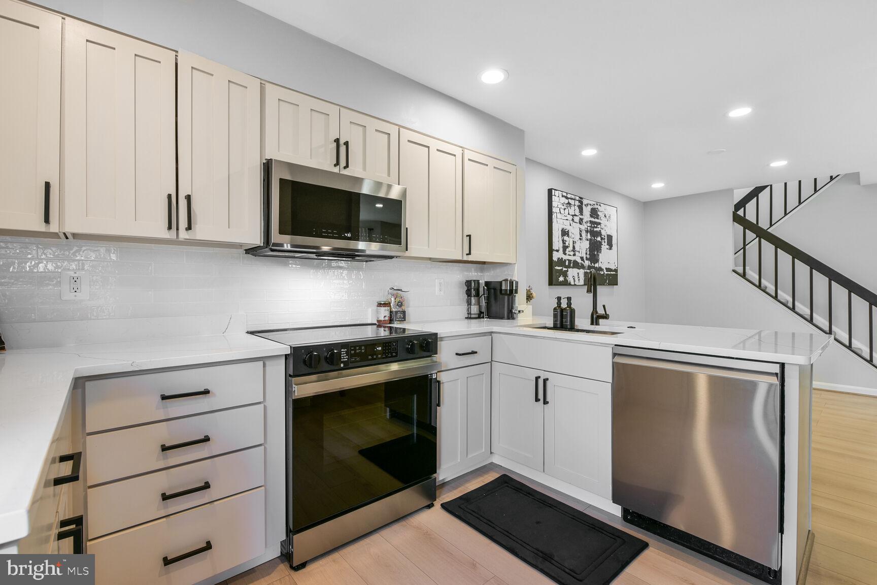 POTOMAC FAIRWAYS - Residential