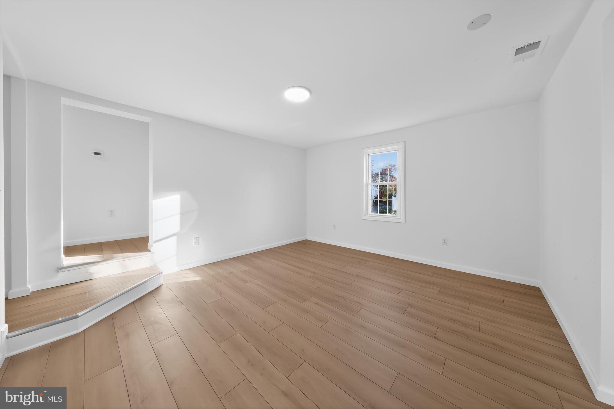 CHURCH HILL - Residential