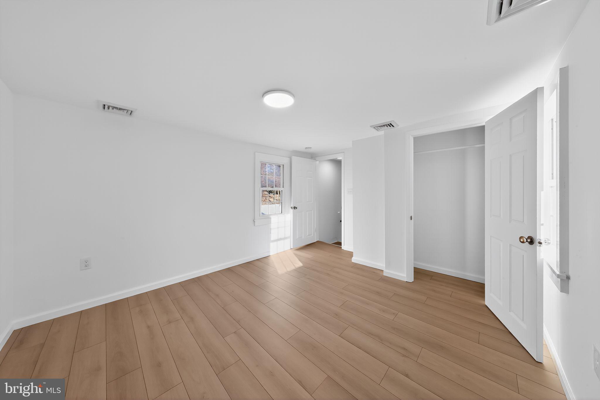 CHURCH HILL - Residential