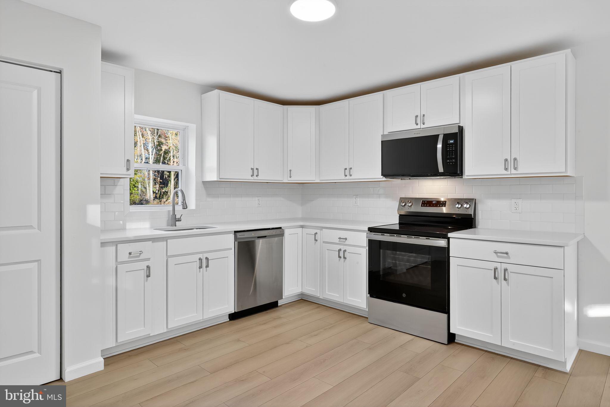 CHURCH HILL - Residential