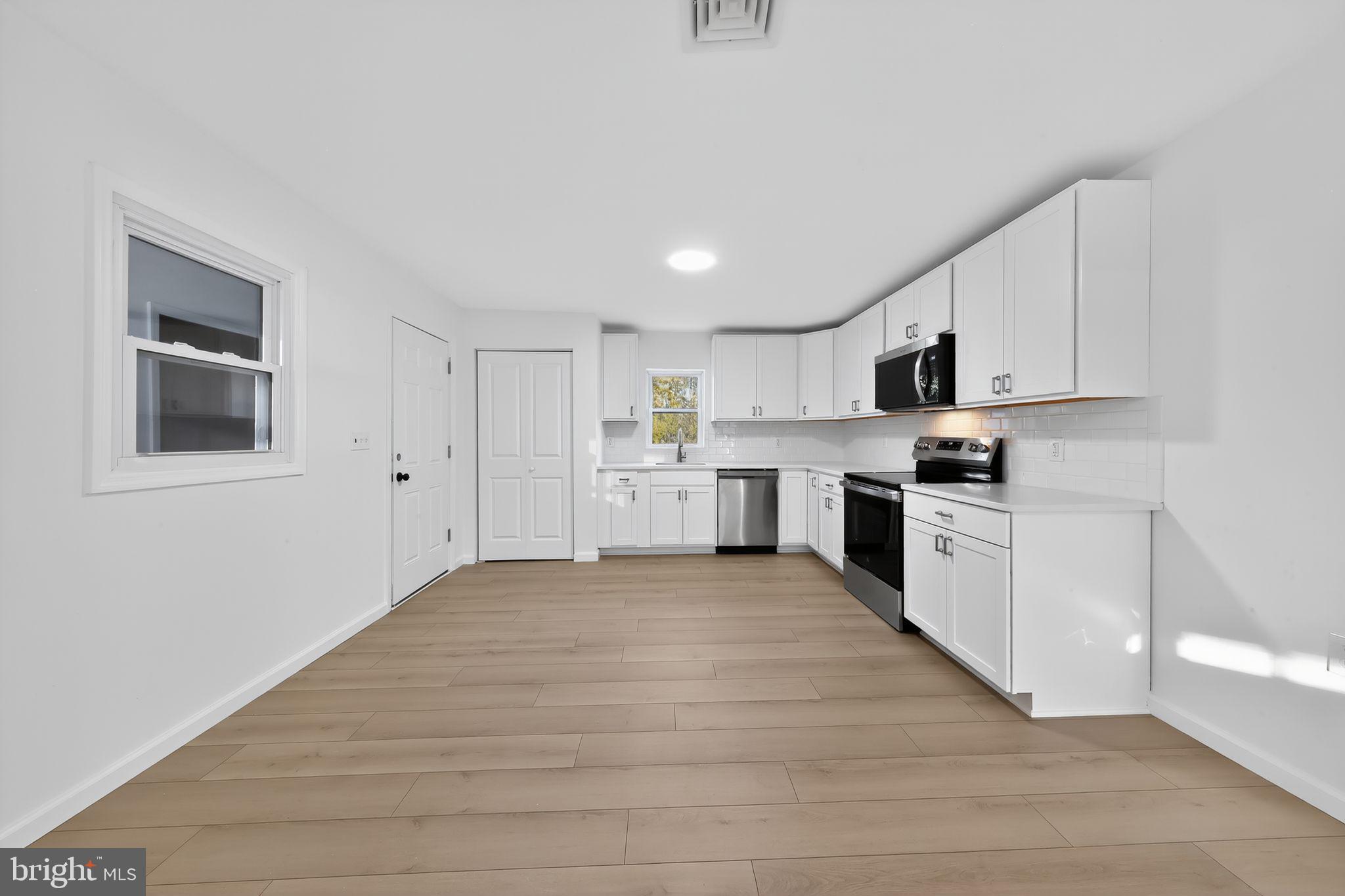 CHURCH HILL - Residential