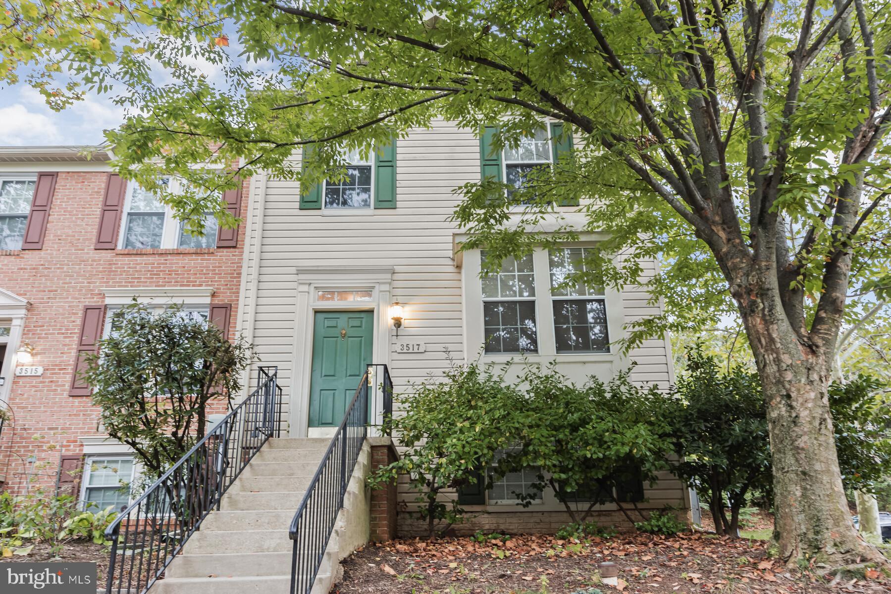 RUSSETT - Residential