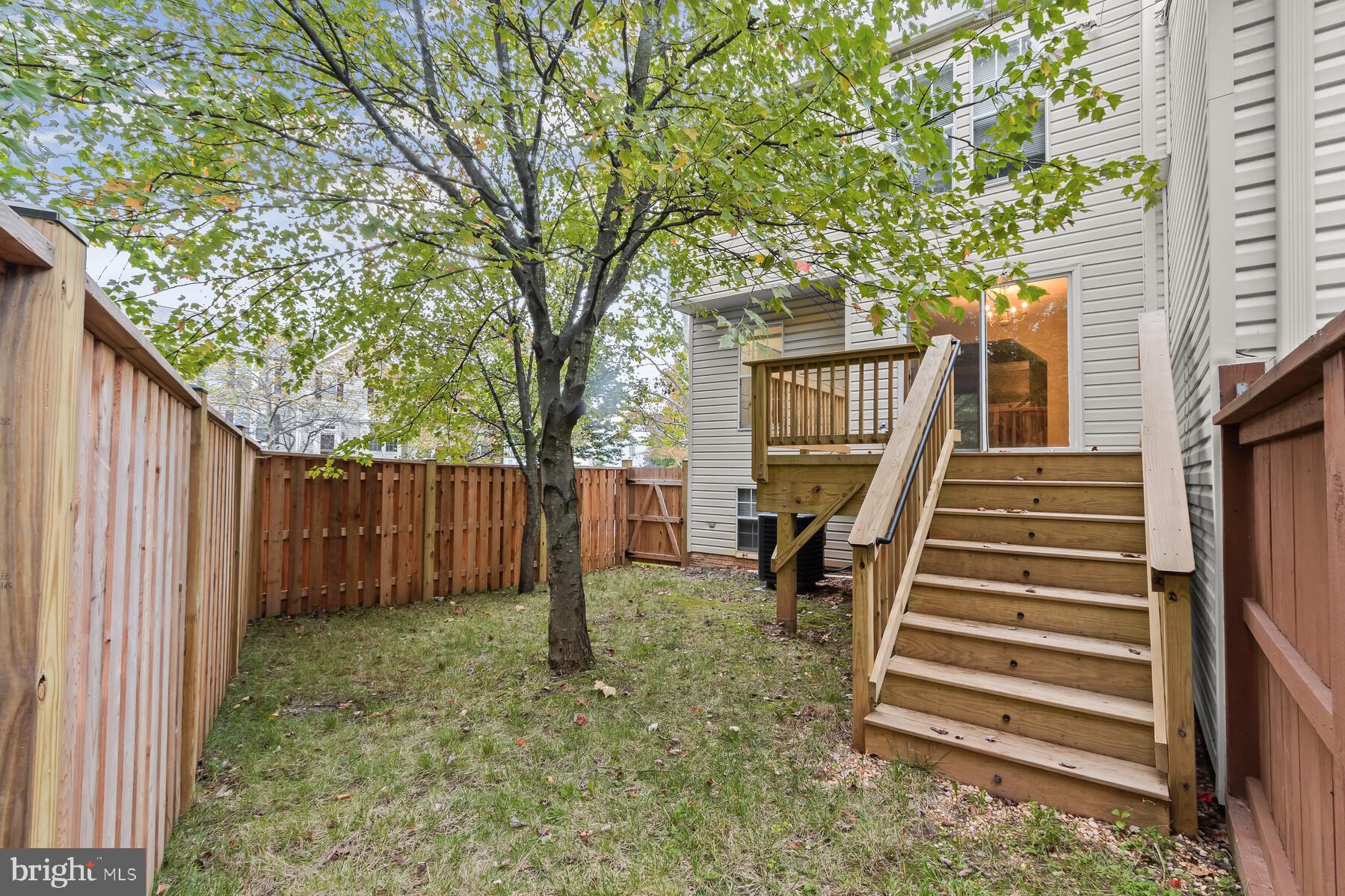 RUSSETT - Residential