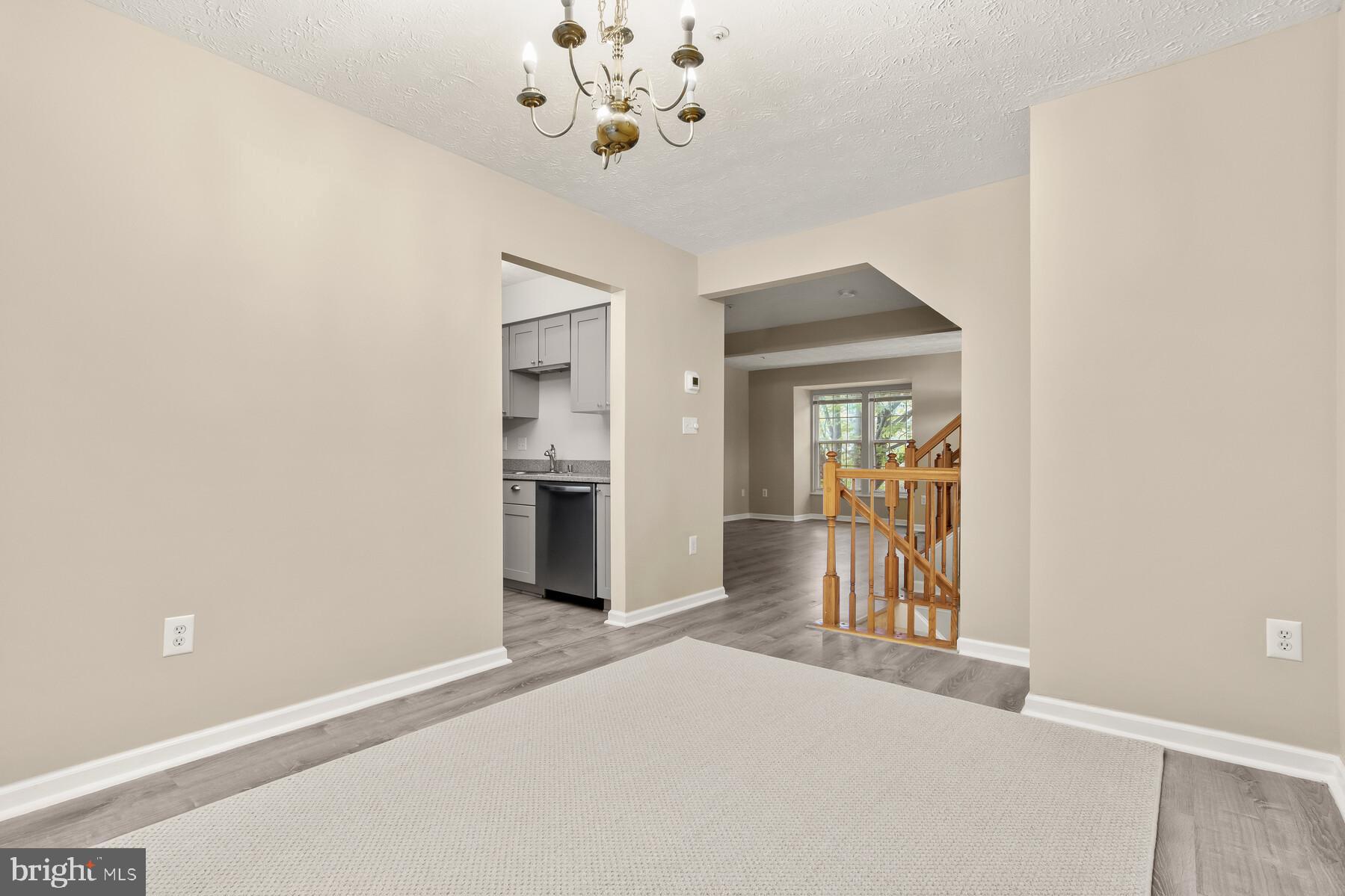 RUSSETT - Residential