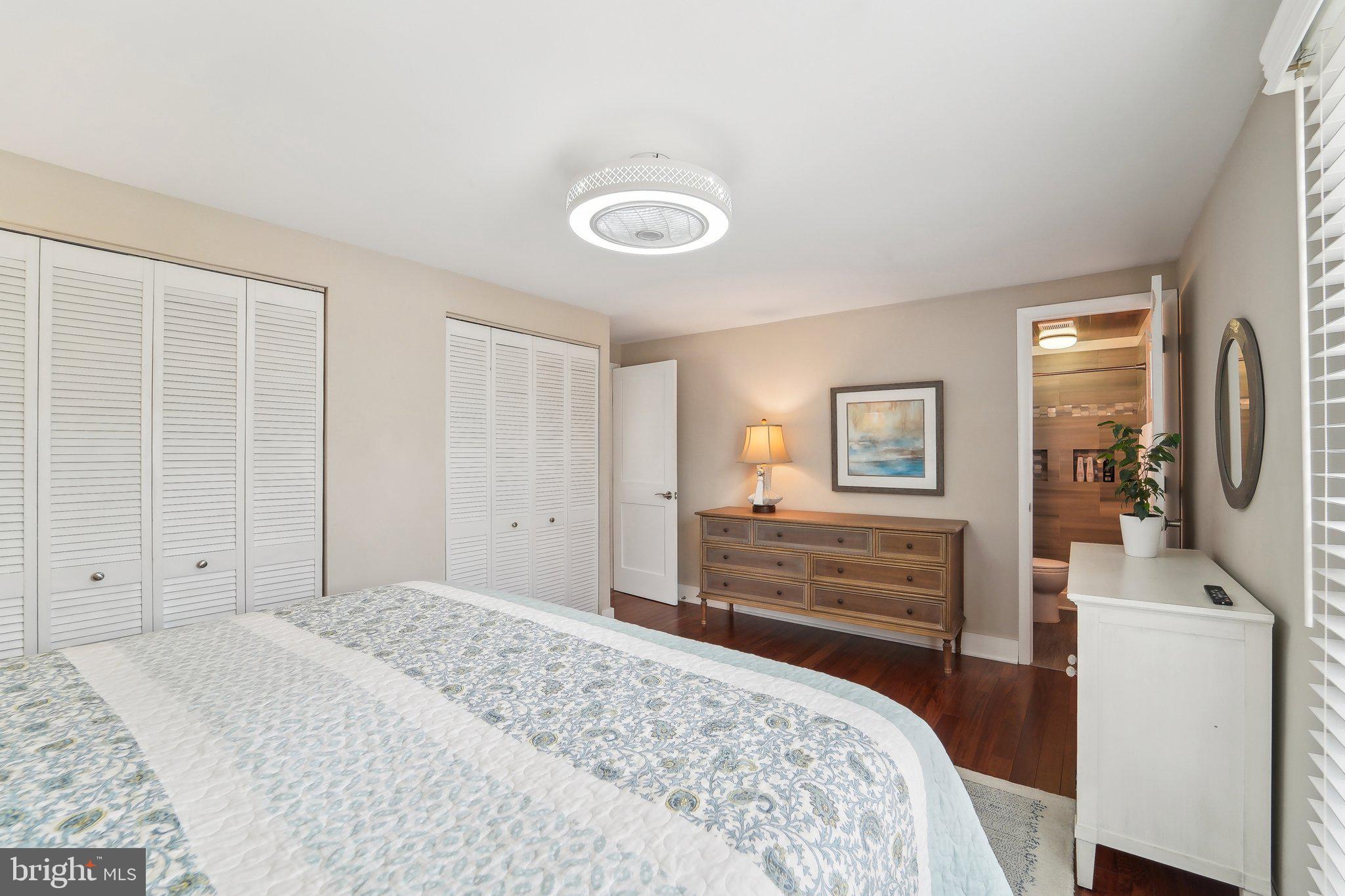 BAY HILLS - Residential