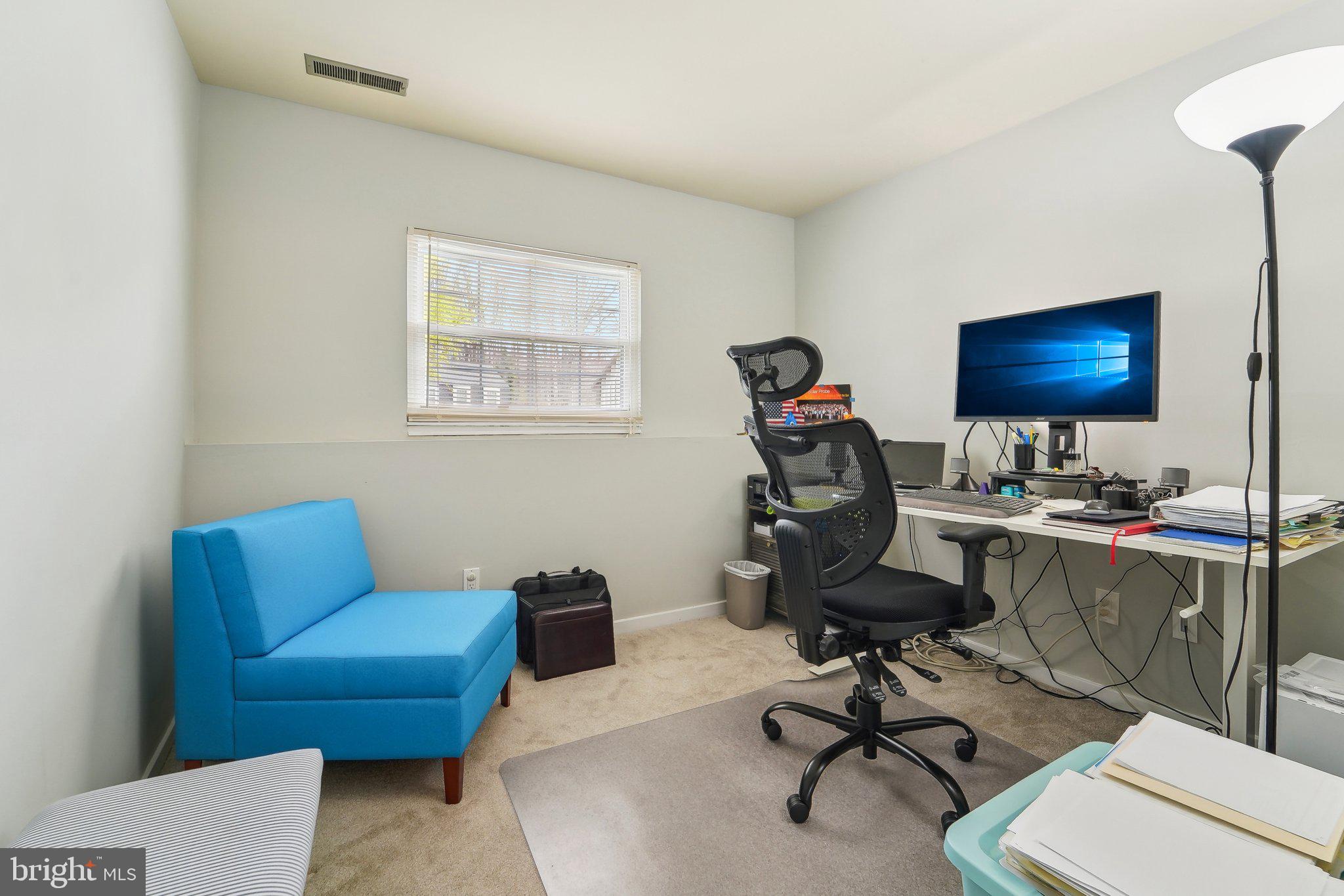 BAY HILLS - Residential