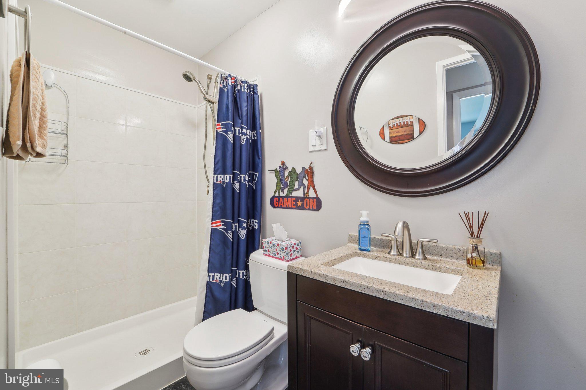 BAY HILLS - Residential