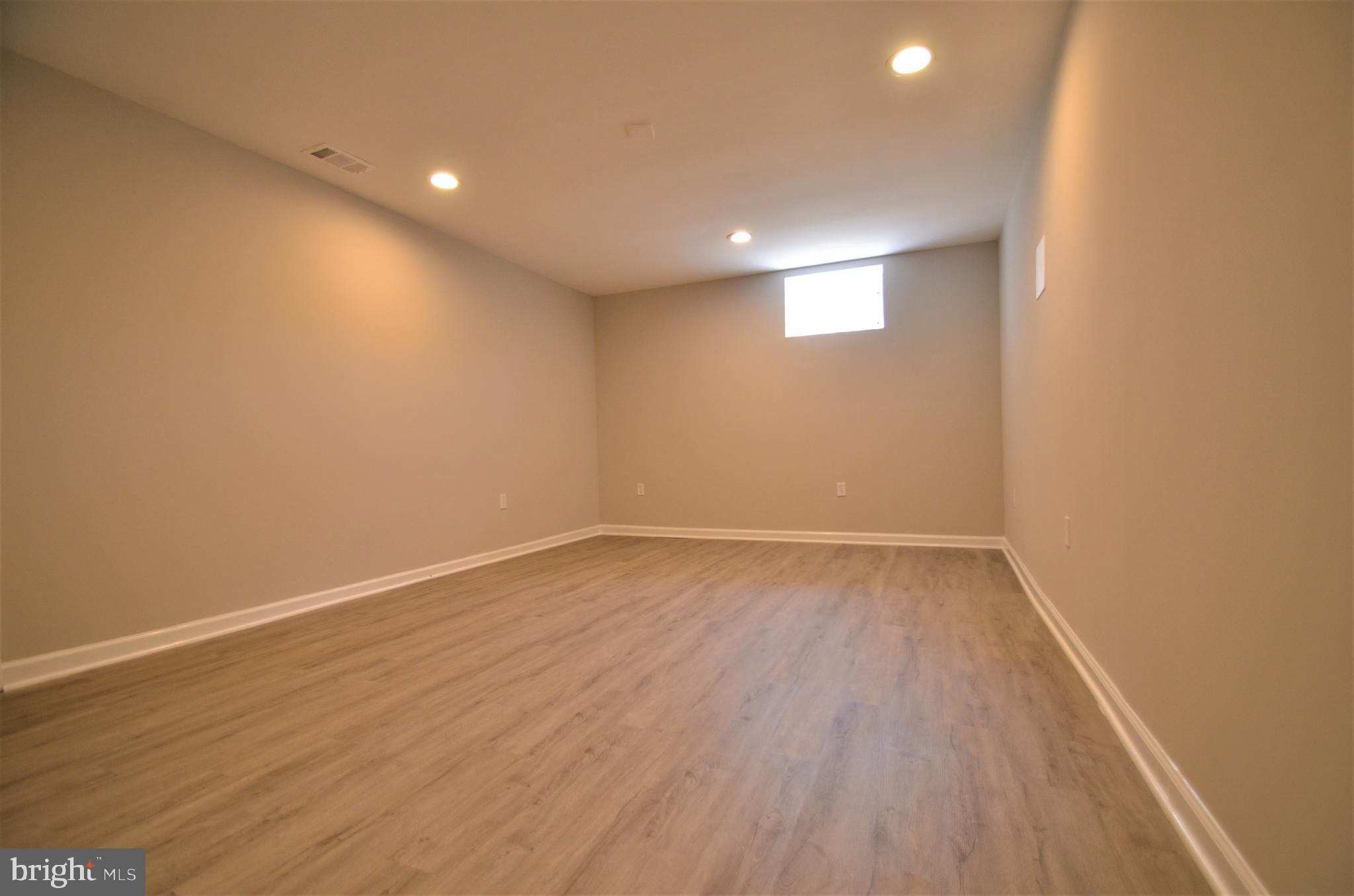 CAMP SPRINGS FOREST - Residential