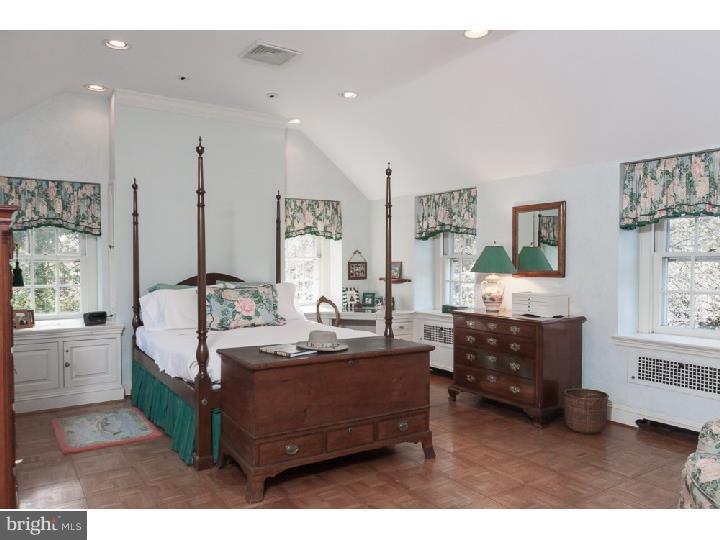 BRYN MAWR - Residential