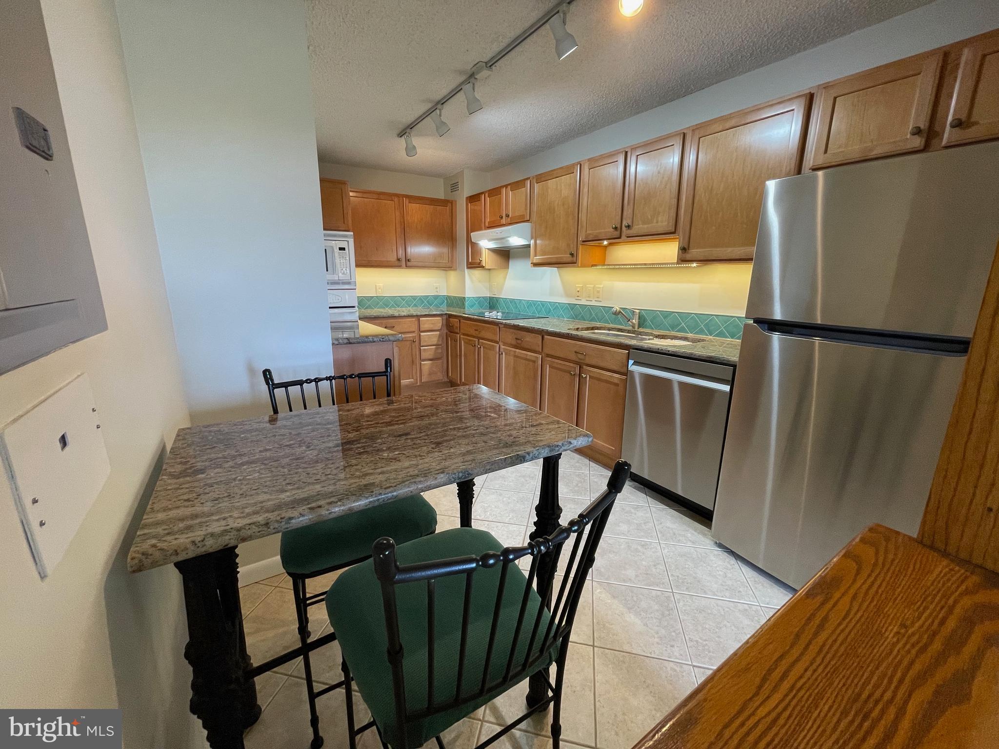 HALLMARK - Residential