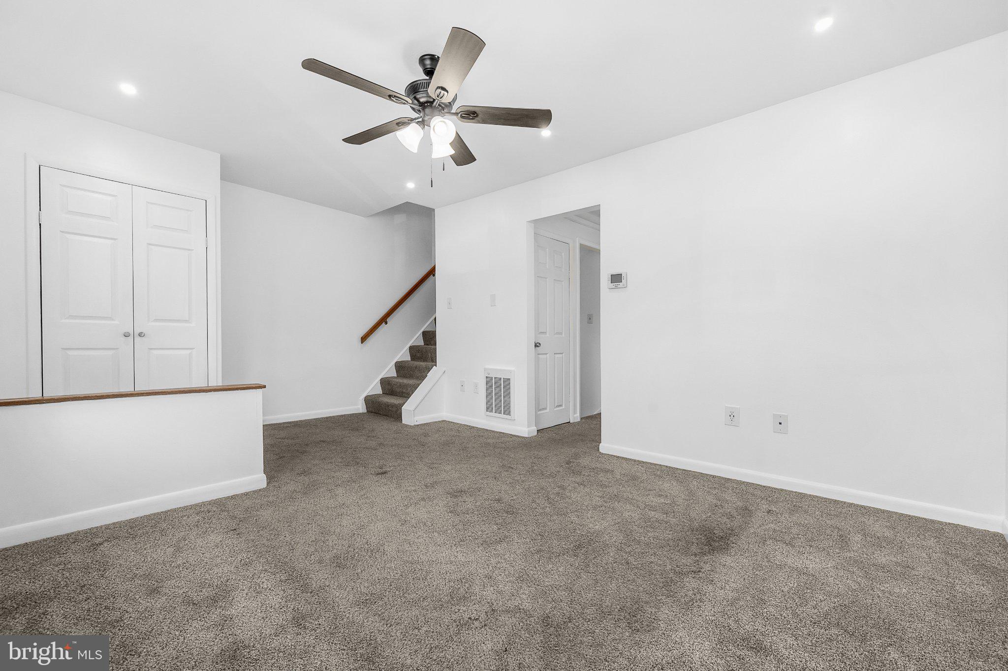 7305 W SPRINGBROOK COURT