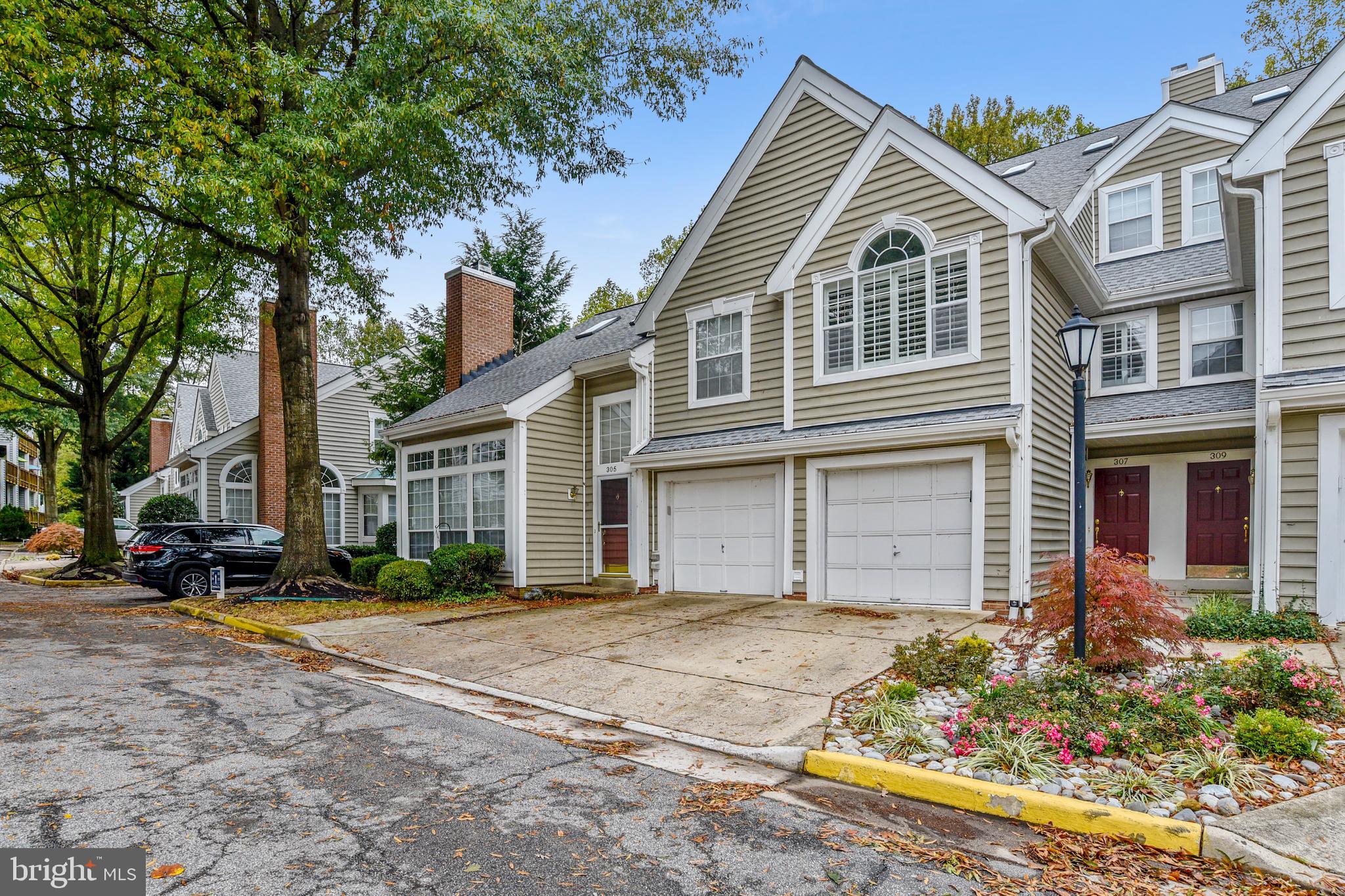 OCCOQUAN POINTE CONDO - Residential