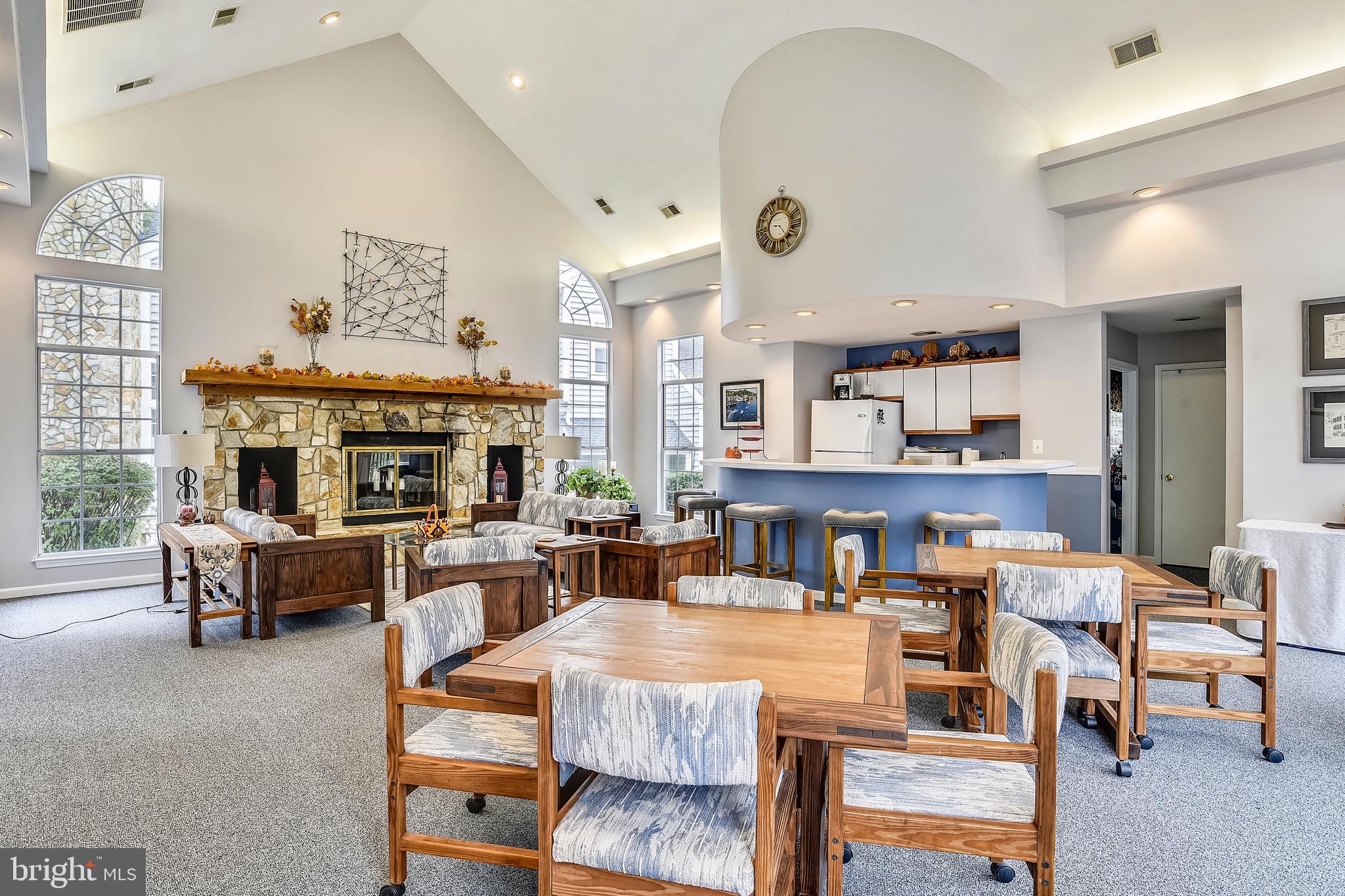 OCCOQUAN POINTE CONDO - Residential