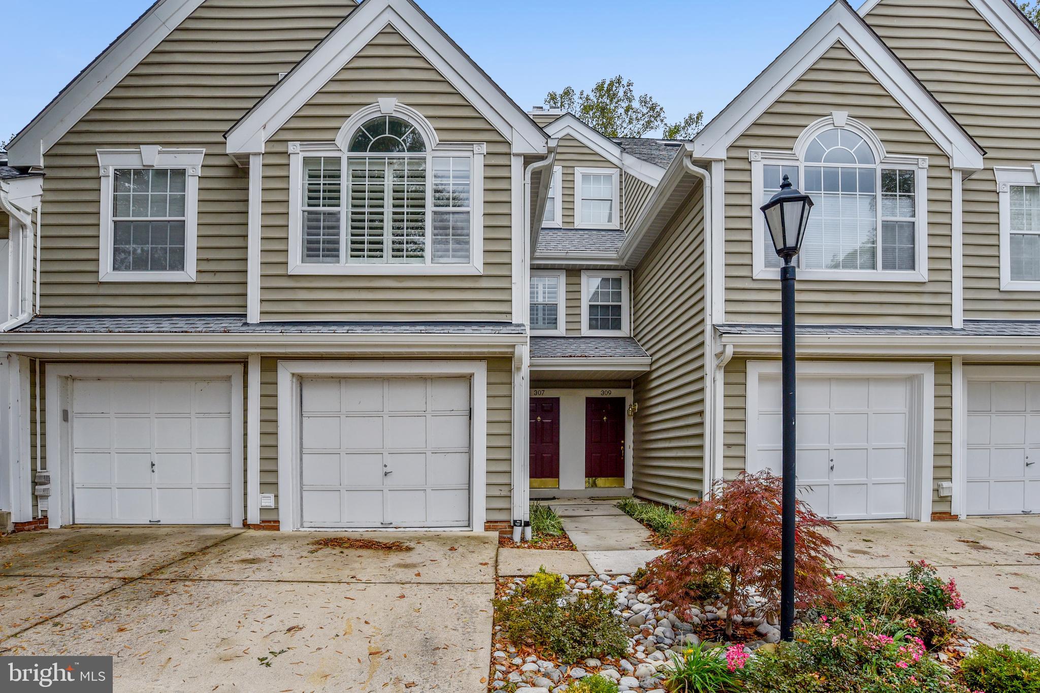 OCCOQUAN POINTE CONDO - Residential