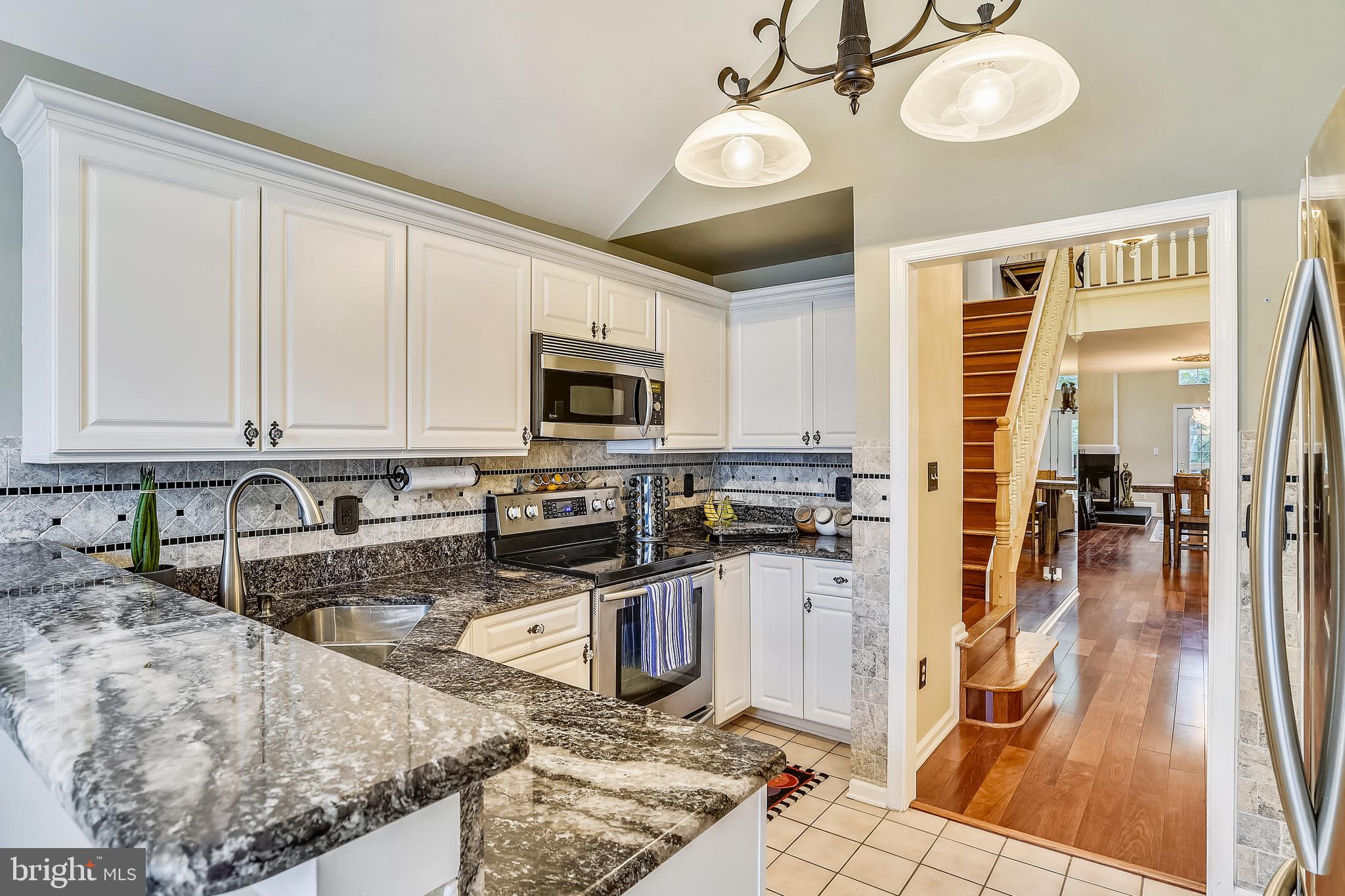 OCCOQUAN POINTE CONDO - Residential