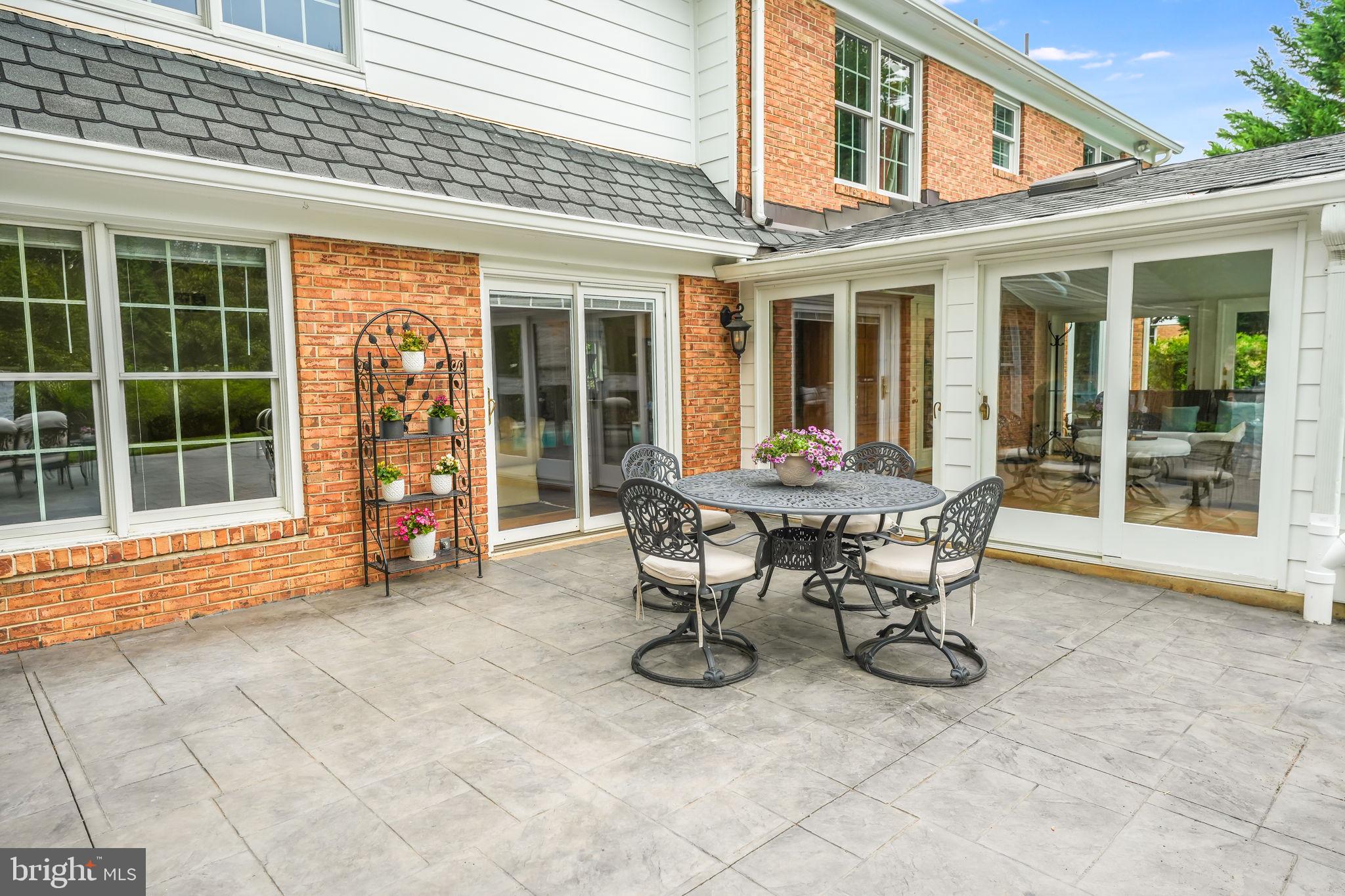 WOODHAVEN - Residential