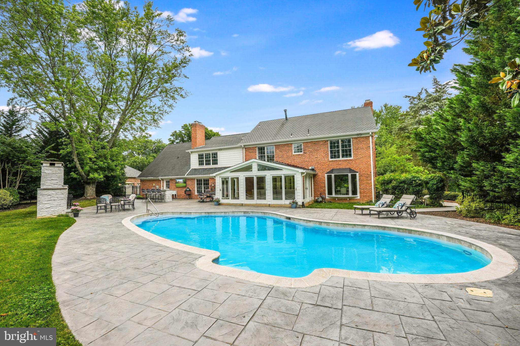 WOODHAVEN - Residential