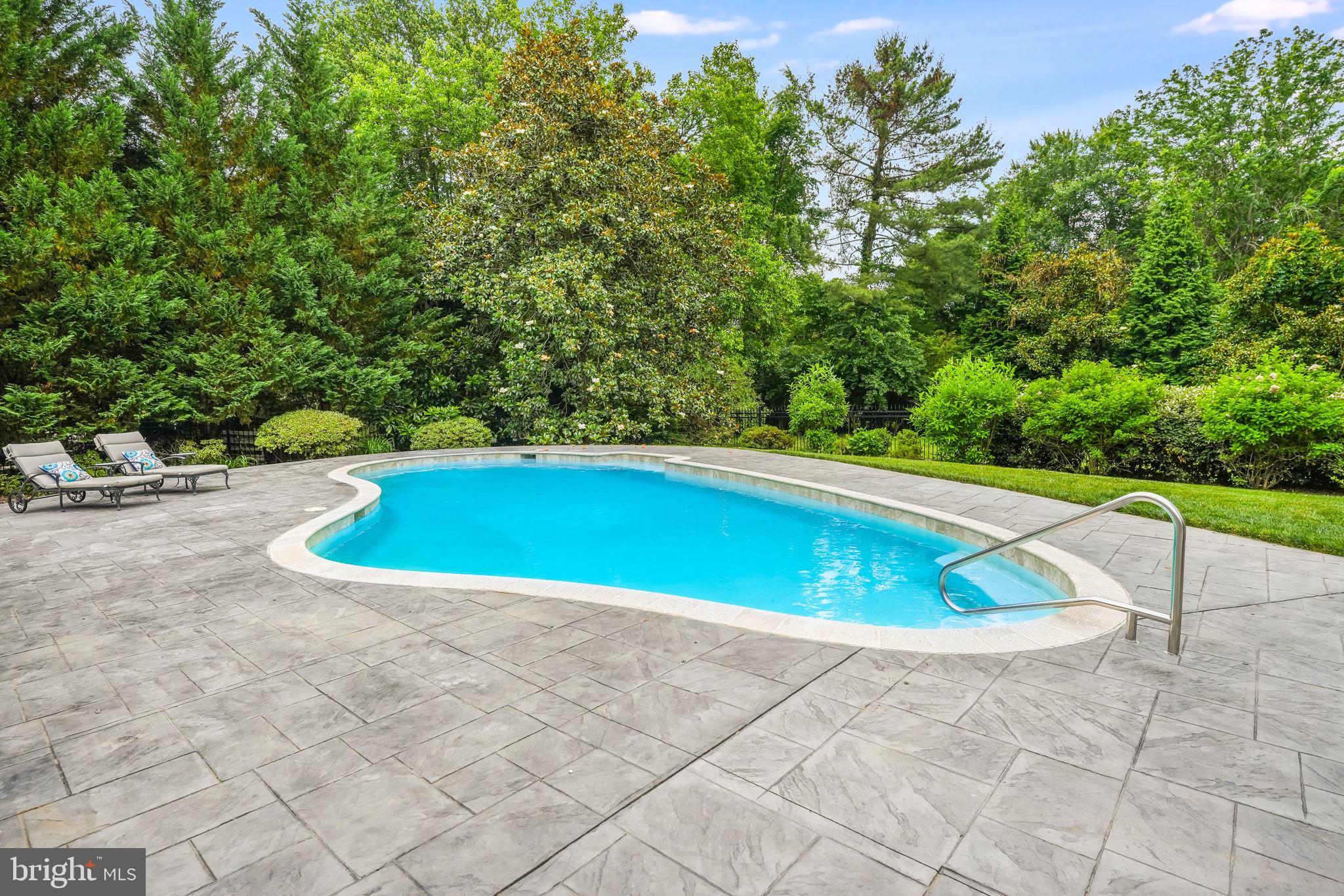 WOODHAVEN - Residential